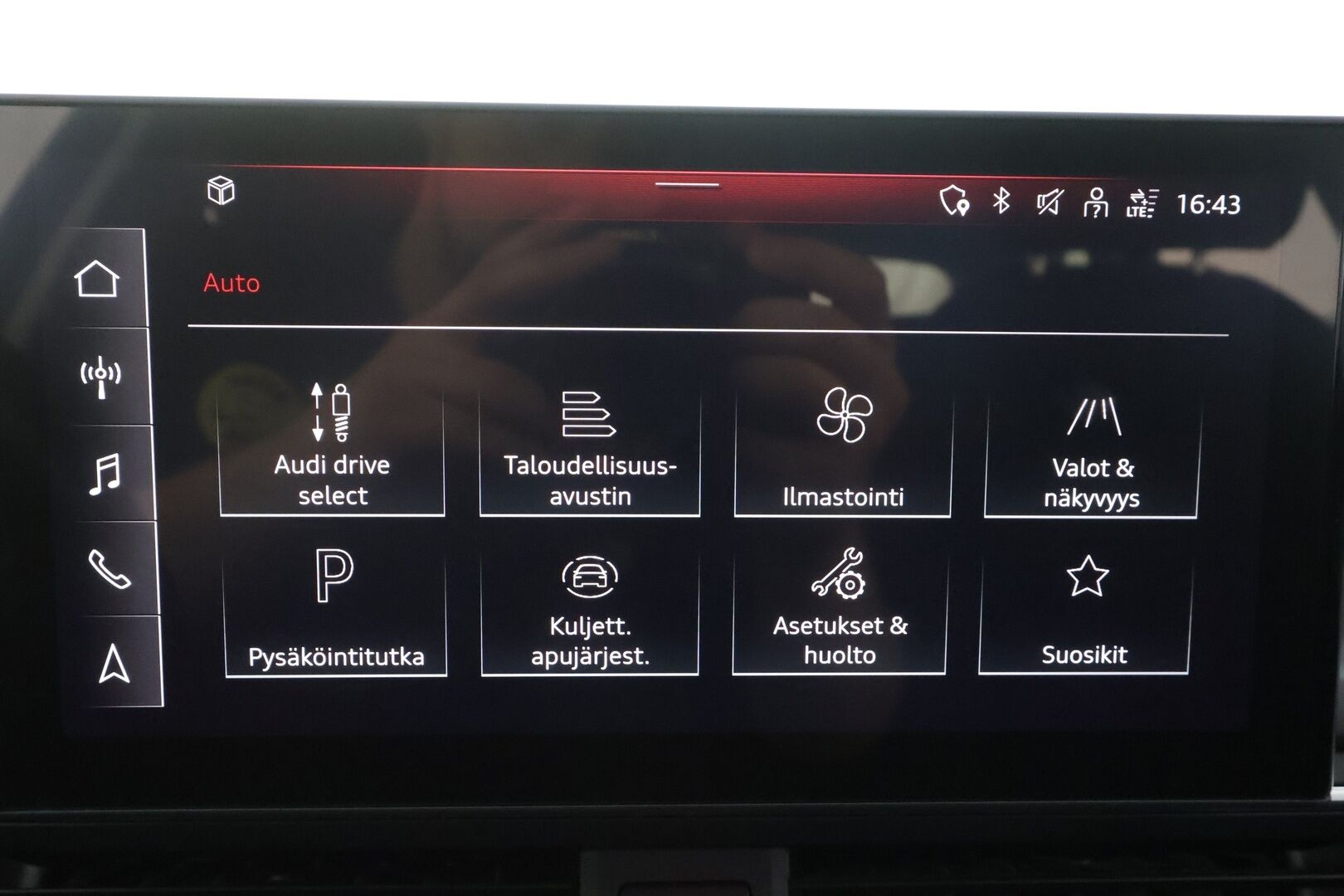 Audi A4 2023 Avant Progress 40 TFSI 150 kW MHEV quattro S tronic - 1.Om Suomi-auto | ACC | Webasto | Matrix-LED | P.Kamera | Urheiluistuimet | Digimittaristo | Apple&Android | Kahdet Renkaat | Merkkihuollettu
