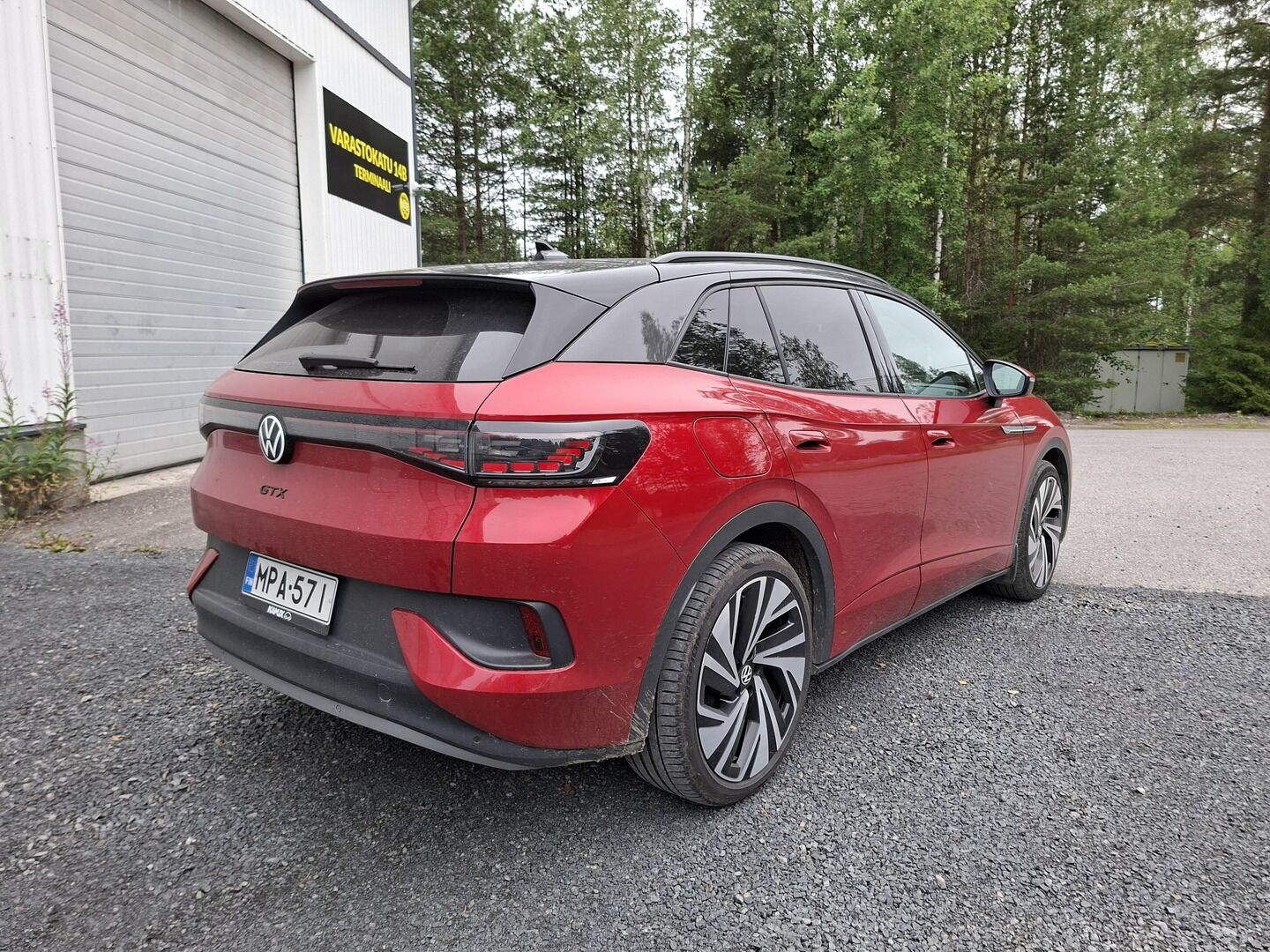 Volkswagen ID.4 2022 ID.4 GTX 220 KW **Adapt.vakkari / P.kamera / Digimittaristo / Koukku / TULOSSA!