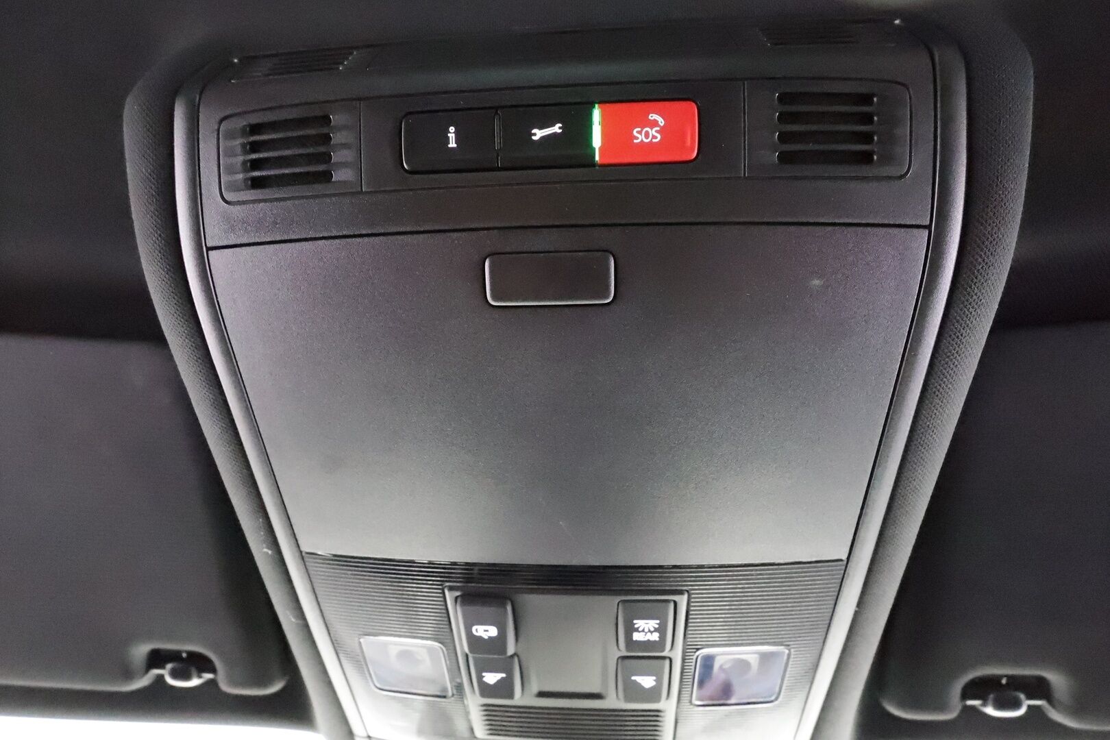 Volkswagen Tiguan 2023 R-Line eHybrid 180 kW DSG-automaatti - | ACC | Adapt.LED | P.Kamera | Kaistavahti | Digimittaristo | Navi | Keyless | Suomi-auto | Merkkihuollot | Kahdet renkaat |