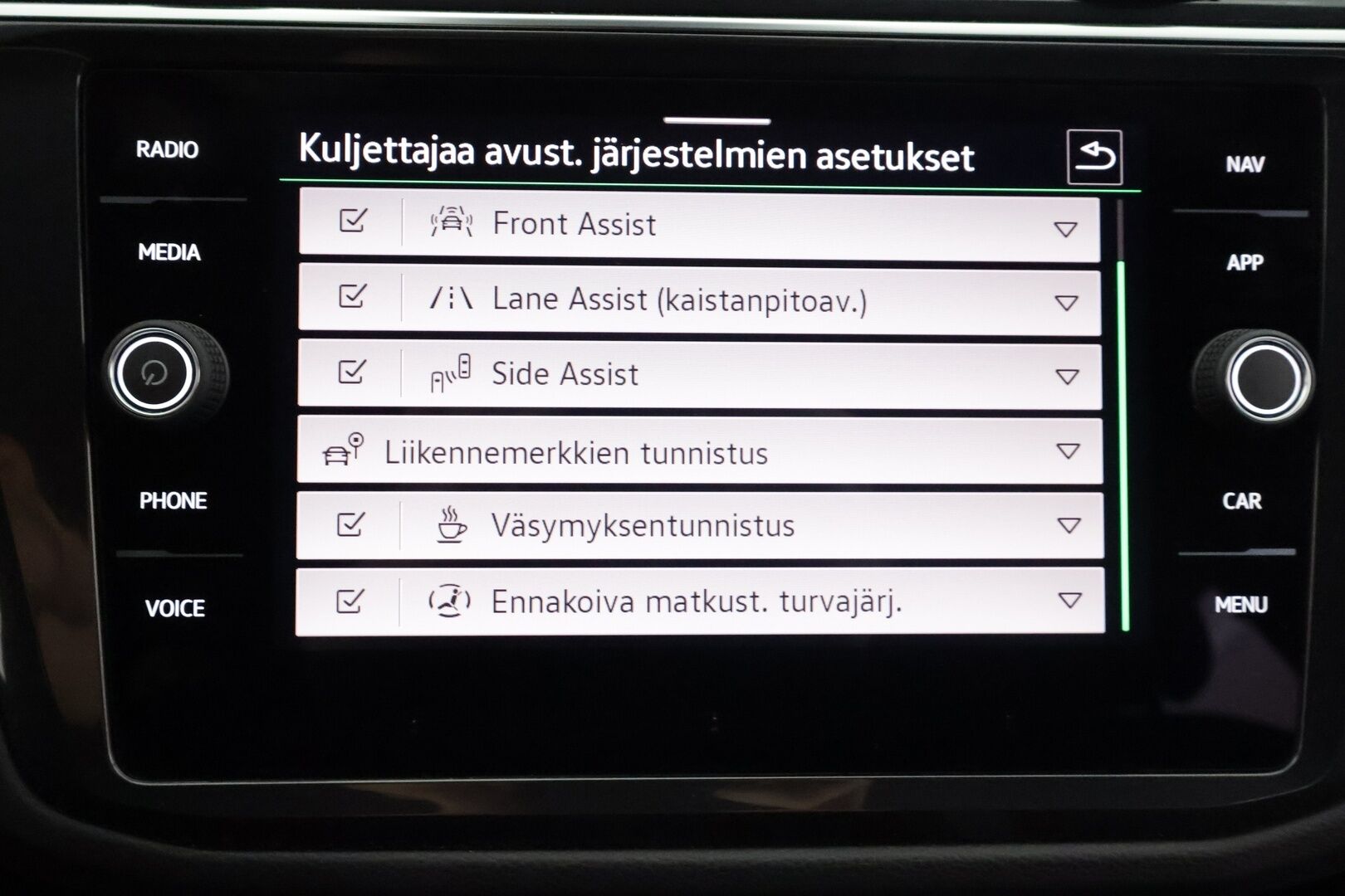 Volkswagen Tiguan 2023 R-Line eHybrid 180 kW DSG-automaatti - | ACC | Adapt.LED | P.Kamera | Kaistavahti | Digimittaristo | Navi | Keyless | Suomi-auto | Merkkihuollot | Kahdet renkaat |