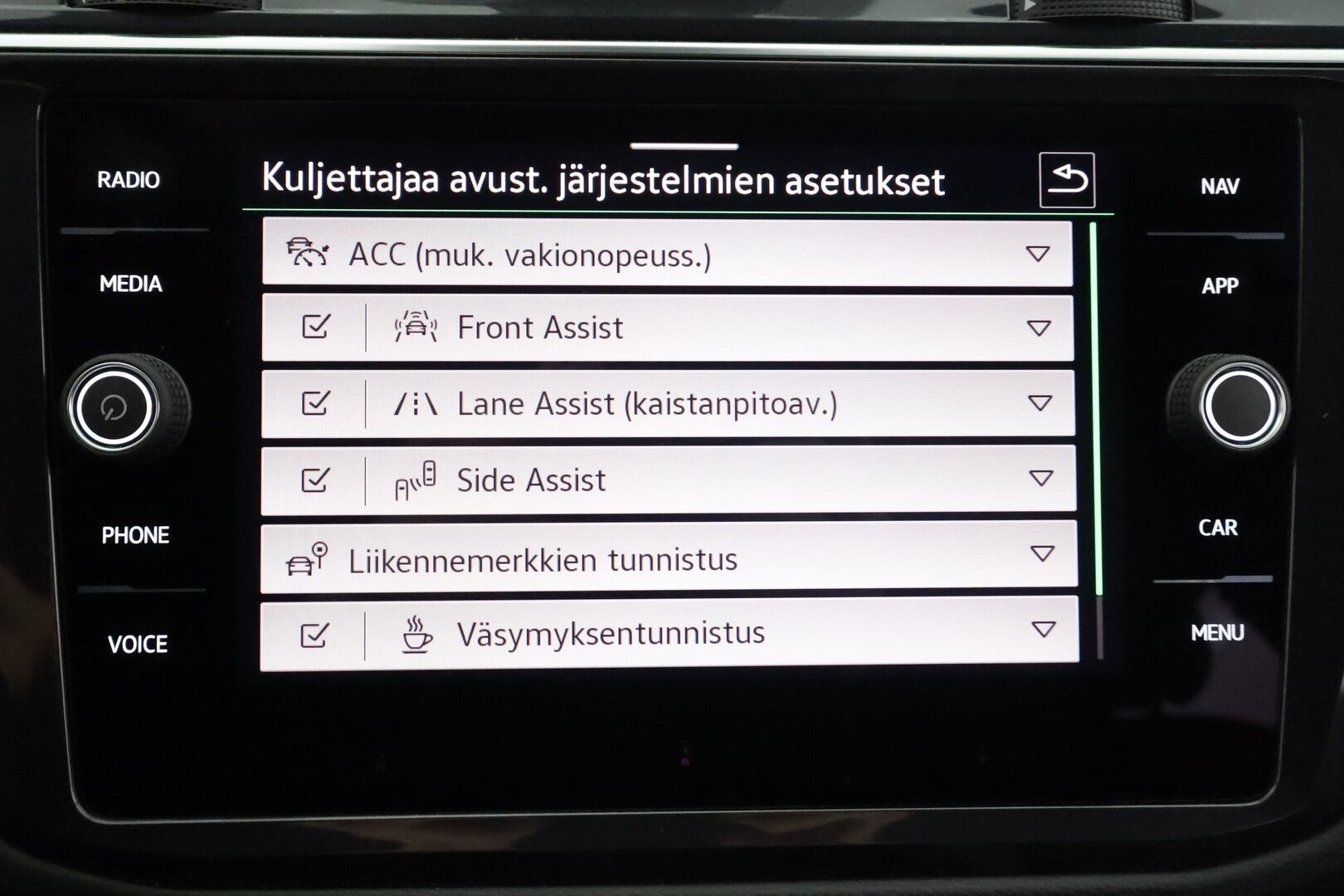 Volkswagen Tiguan 2023 R-Line eHybrid 180 kW DSG-automaatti - | ACC | Adapt.LED | P.Kamera | Kaistavahti | Digimittaristo | Navi | Keyless | Suomi-auto | Merkkihuollot | Kahdet renkaat |
