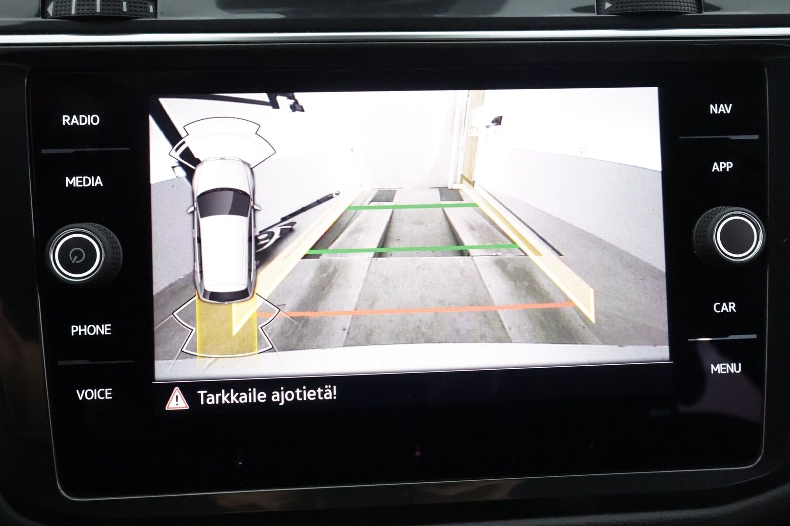 Volkswagen Tiguan 2023 R-Line eHybrid 180 kW DSG-automaatti - | ACC | Adapt.LED | P.Kamera | Kaistavahti | Digimittaristo | Navi | Keyless | Suomi-auto | Merkkihuollot | Kahdet renkaat |