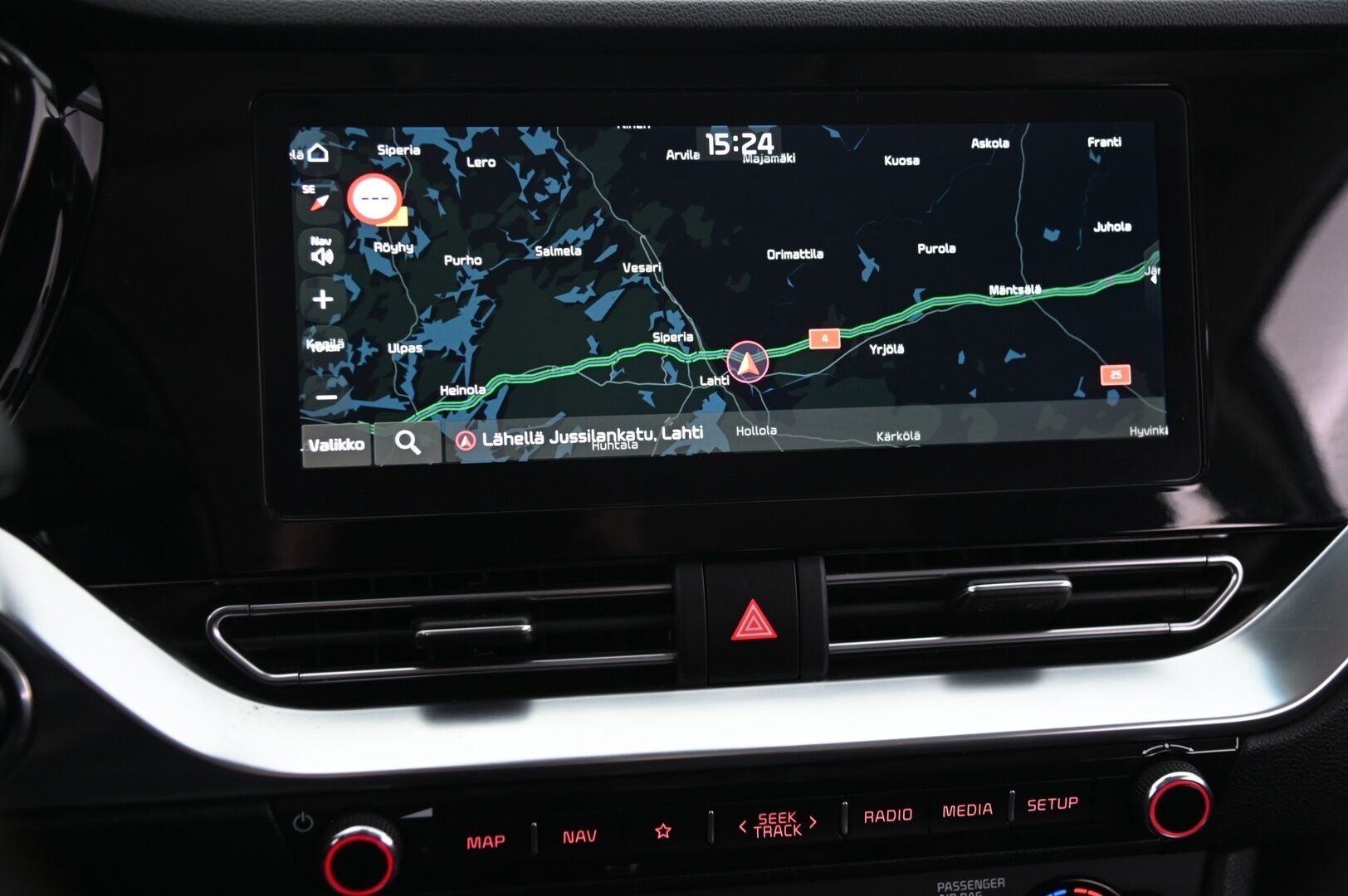 Kia Niro 2020 Hybrid 1,6 GDI Business Luxury DCT *ACC / Nahat / Koukku / Kamera / Sähköpenkki / Blis* - Merkkihuollettu / 2x alut&renkaat / Kessy / Penkinlämmitys edessä ja takana / Lämpöratti - HULLUT AVAJAISHULINAT KORKOTARJOUS 3,29 %