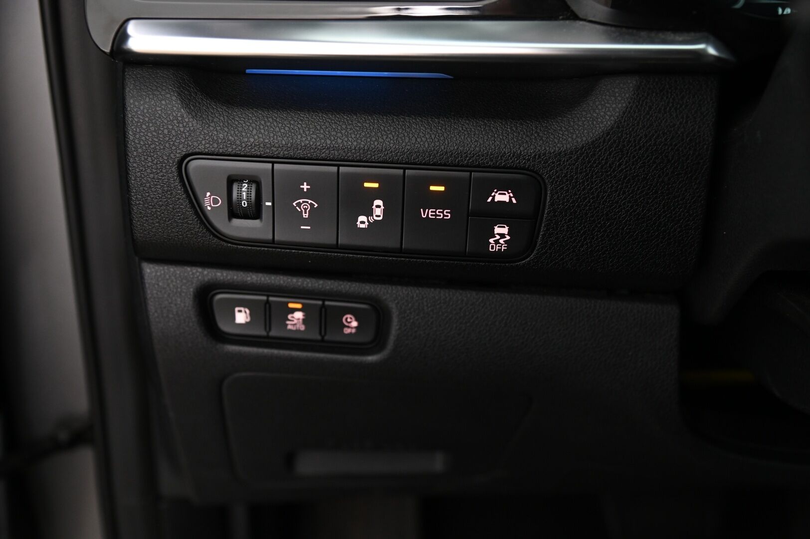 Kia Niro 2020 Hybrid 1,6 GDI Business Luxury DCT *ACC / Nahat / Koukku / Kamera / Sähköpenkki / Blis* - Merkkihuollettu / 2x alut&renkaat / Kessy / Penkinlämmitys edessä ja takana / Lämpöratti - HULLUT AVAJAISHULINAT KORKOTARJOUS 3,29 %