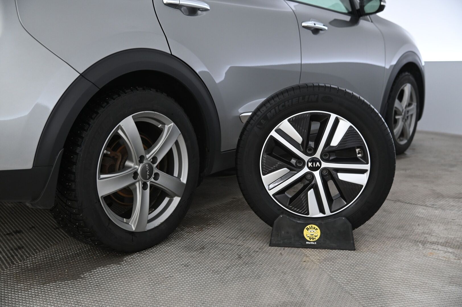 Kia Niro 2020 Hybrid 1,6 GDI Business Luxury DCT *ACC / Nahat / Koukku / Kamera / Sähköpenkki / Blis* - Merkkihuollettu / 2x alut&renkaat / Kessy / Penkinlämmitys edessä ja takana / Lämpöratti - HULLUT AVAJAISHULINAT KORKOTARJOUS 3,29 %