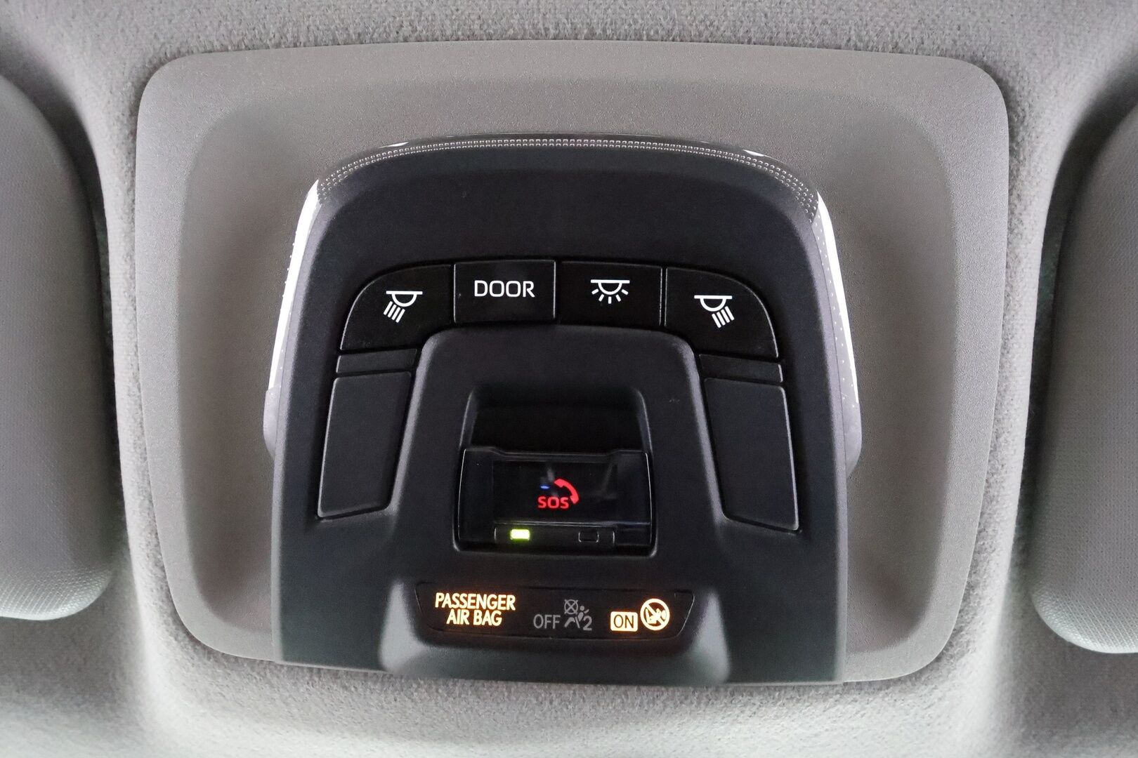 Toyota Corolla 2024 Sedan 1,8 Hybrid Launch Edition - | ACC | Facelift | P.kamera | Digimittaristo | PDA | LDA | RSA | Keyless | LED | Apple & Android | Lämm. ratti | 1-om suomiauto | Merkkihuollot | 