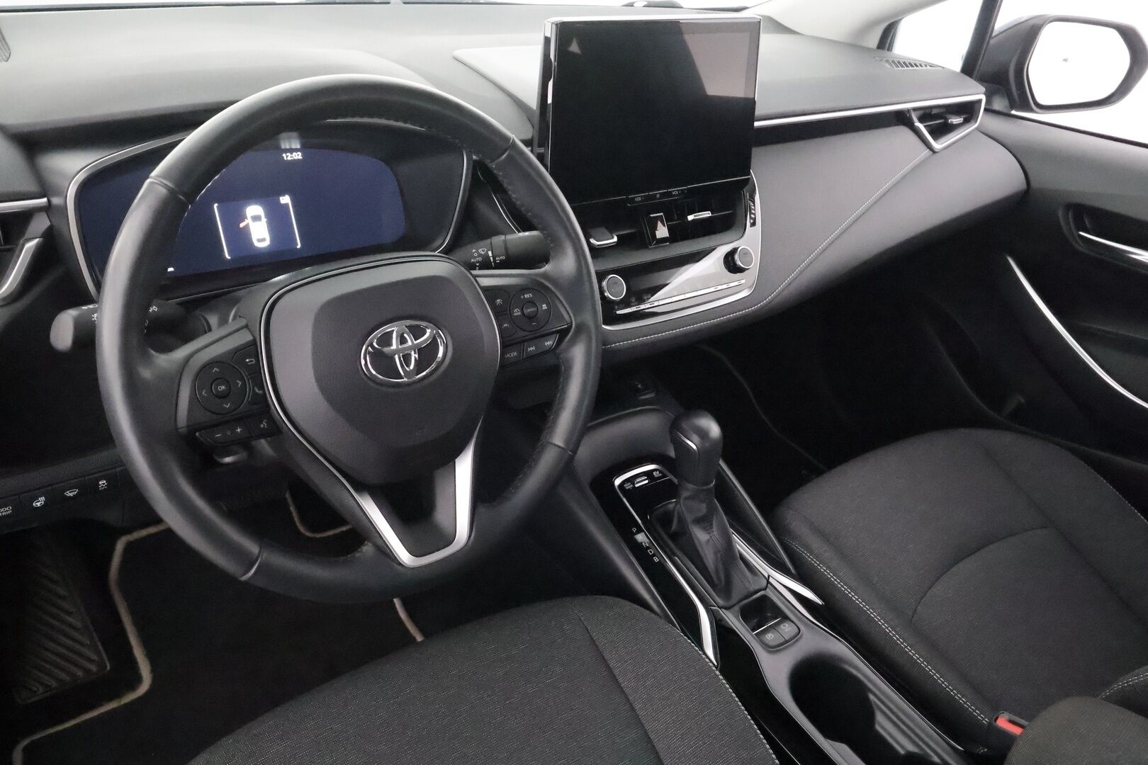 Toyota Corolla 2024 Sedan 1,8 Hybrid Launch Edition - | ACC | Facelift | P.kamera | Digimittaristo | PDA | LDA | RSA | Keyless | LED | Apple & Android | Lämm. ratti | 1-om suomiauto | Merkkihuollot | 
