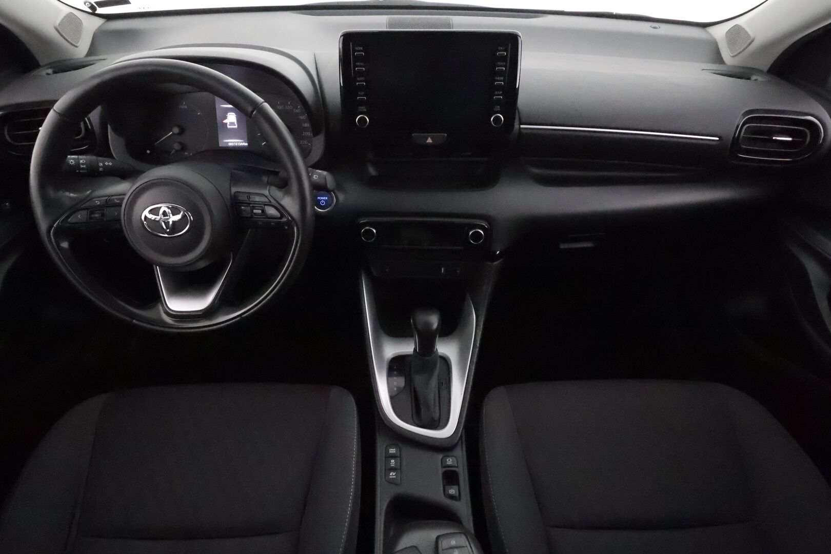 Toyota Yaris 2023 1,5 Hybrid Active Business *ACC / P.kamera / Navi / KeylessGo / Apple&Android / Ratinlämmitin* - 1.Om Suomi-auto / Kahdet renkaat aluvanteilla / Merkkihuollettu