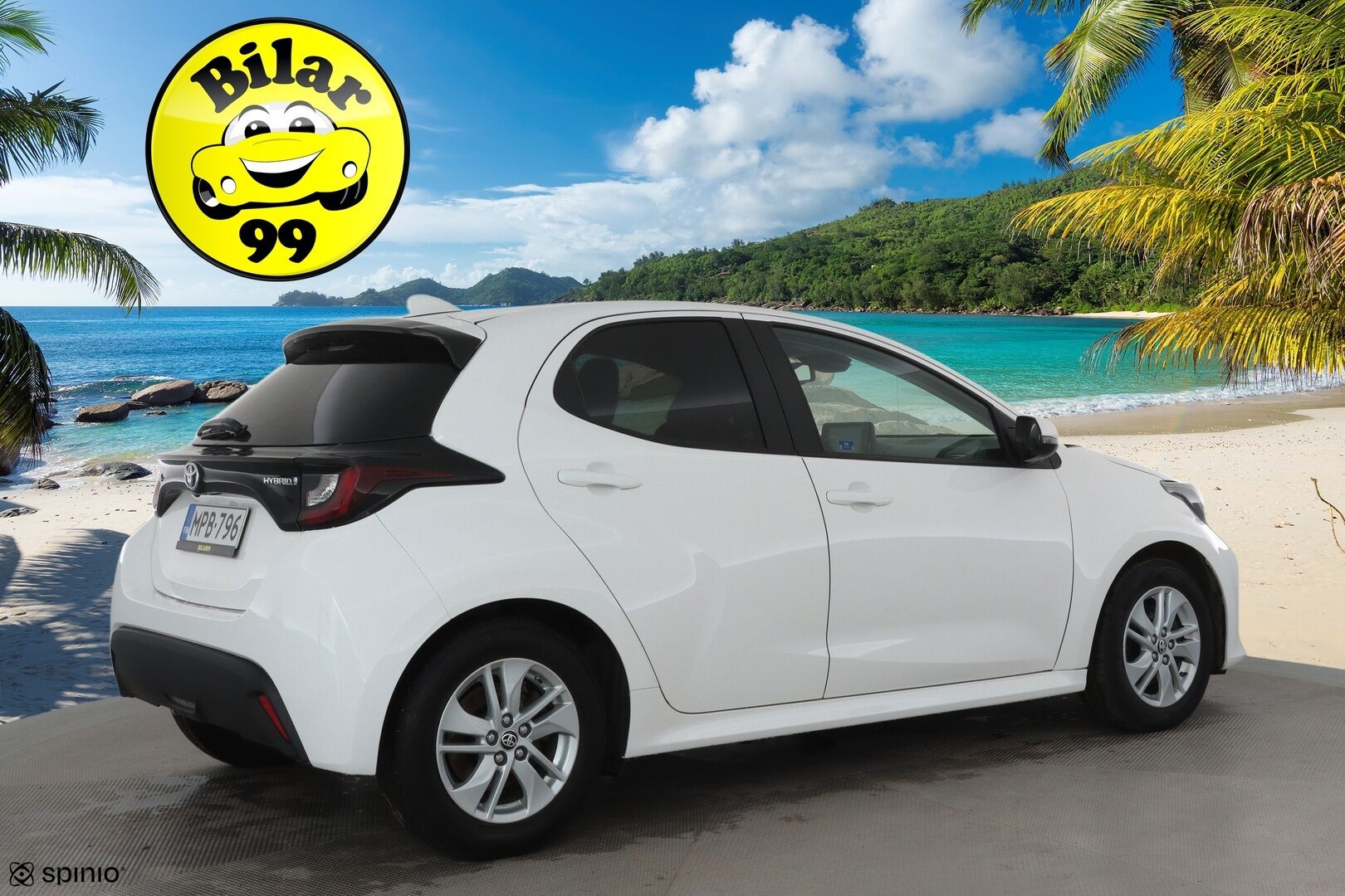 Toyota Yaris 2023 1,5 Hybrid Active Business *ACC / P.kamera / Navi / KeylessGo / Apple&Android / Ratinlämmitin* - 1.Om Suomi-auto / Kahdet renkaat aluvanteilla / Merkkihuollettu