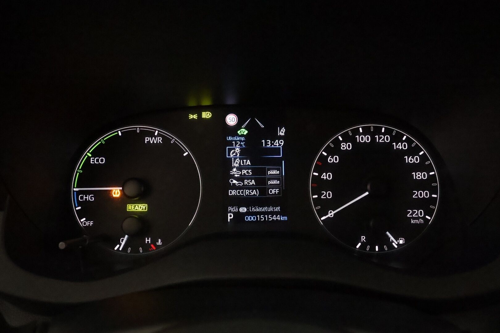 Toyota Yaris 2023 1,5 Hybrid Active Business *ACC / P.kamera / Navi / KeylessGo / Apple&Android / Ratinlämmitin* - 1.Om Suomi-auto / Kahdet renkaat aluvanteilla / Merkkihuollettu
