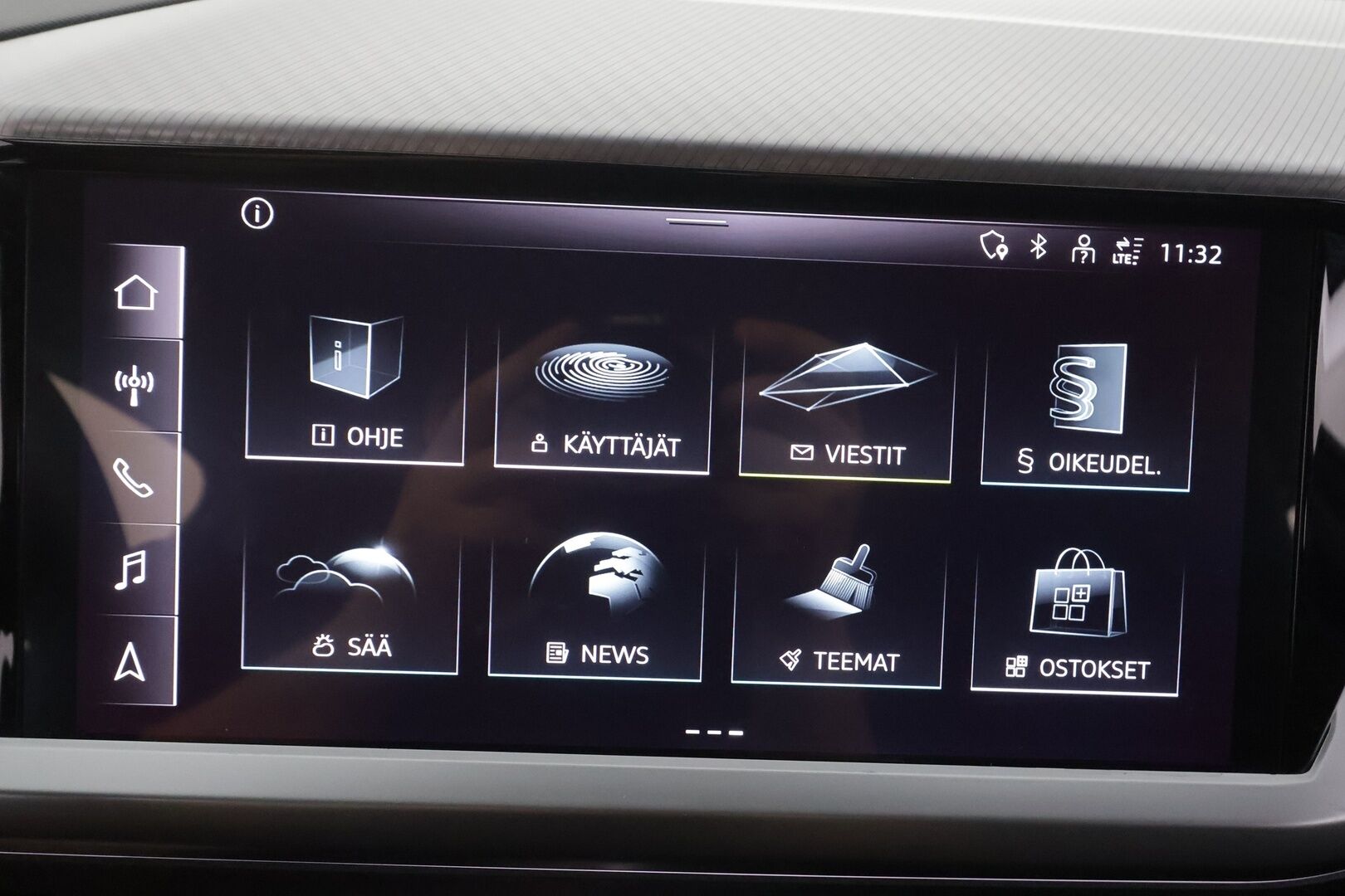 Audi Q4 e-tron 2023 SUV 45 e-tron quattro - | ILP | ACC | LED | P.kamera | Sporttipenkit | Navi | Kaistavahti | Keyless | Digimittaristo | Apple&Android | 1-om Suomi-auto | 2x Latauskaapelit | Kahdet renkaat | Merkkihuollot |