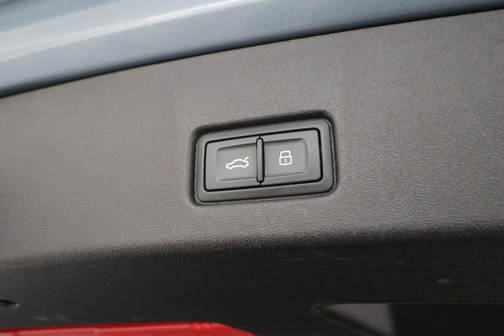 Audi Q4 e-tron 2023 SUV 45 e-tron quattro - | ILP | ACC | LED | P.kamera | Sporttipenkit | Navi | Kaistavahti | Keyless | Digimittaristo | Apple&Android | 1-om Suomi-auto | 2x Latauskaapelit | Kahdet renkaat | Merkkihuollot |