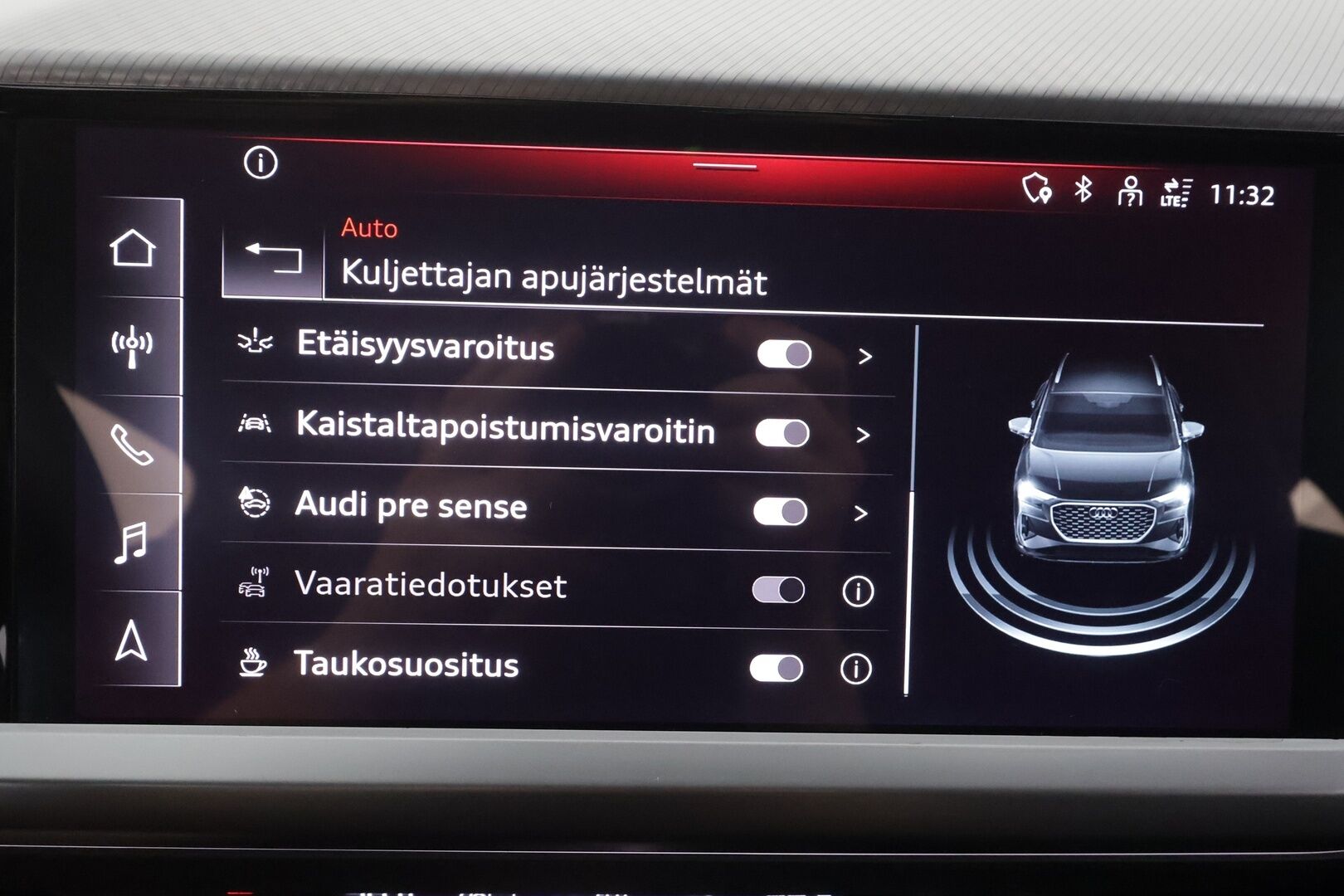 Audi Q4 e-tron 2023 SUV 45 e-tron quattro - | ILP | ACC | LED | P.kamera | Sporttipenkit | Navi | Kaistavahti | Keyless | Digimittaristo | Apple&Android | 1-om Suomi-auto | 2x Latauskaapelit | Kahdet renkaat | Merkkihuollot |