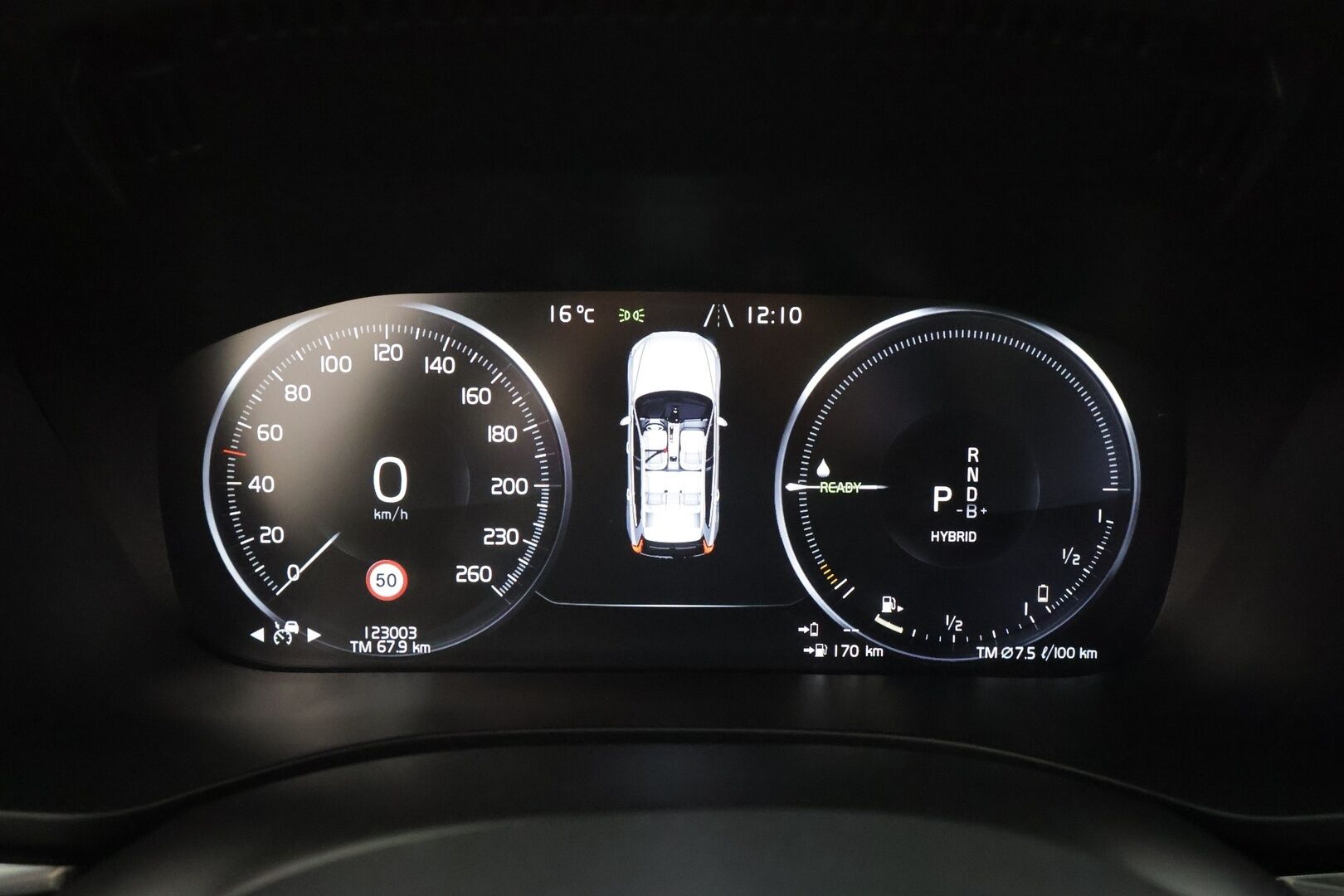 Volvo XC60 2020 T8 TwE AWD Momentum aut - | Panorama | Webasto | ACC | Full-LED | P.Kamera | Puolinahat | Kaistavahti | Navi | Keyless | 2x Latauskaapelit | Kahdet renkaat | 