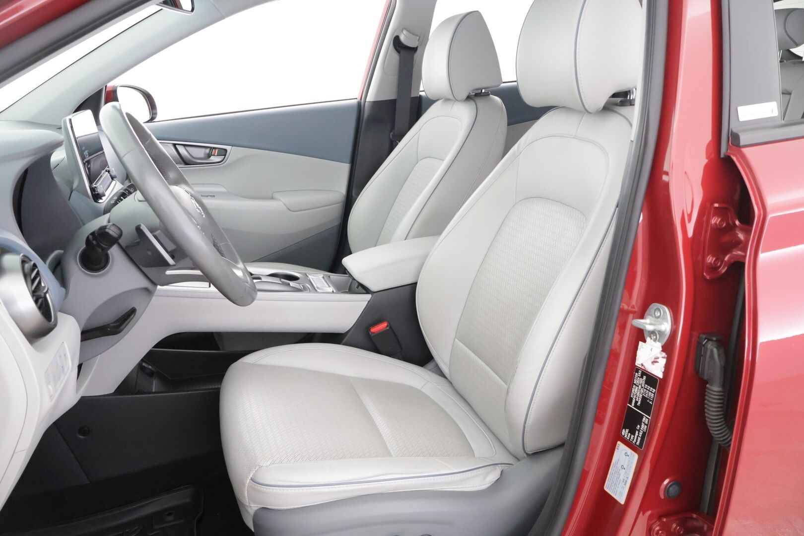 HYUNDAI KONA 2021 EV 64 kWh Premium - Adapt. Vakkari / HUD / P-kamera / Ilmastoidut Sähkönahat / KRELL / Kaistavahti / Ratinlämmitin / 2x renkaat / BLIS / KeylessGo