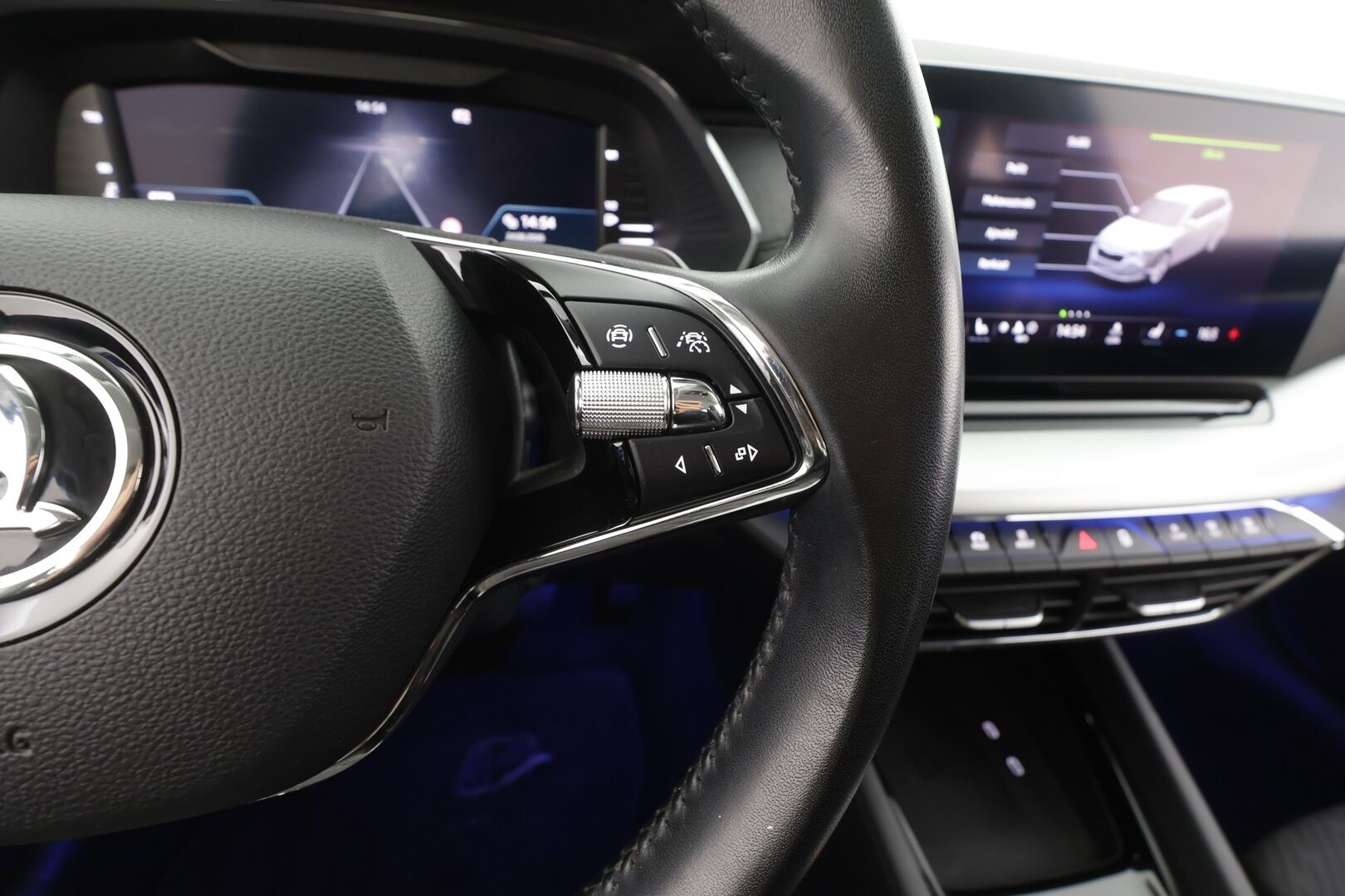 Skoda Octavia 2023 Combi 1.5 TSI Style Nordic Edition eTEC DSG Autom. - | ACC | Koukku | Crystal Light Matrix-LED | Ratinlämmitys | Keyless | Apple&Android | 1.OM suomi-auto | Kahdet Renkaat |