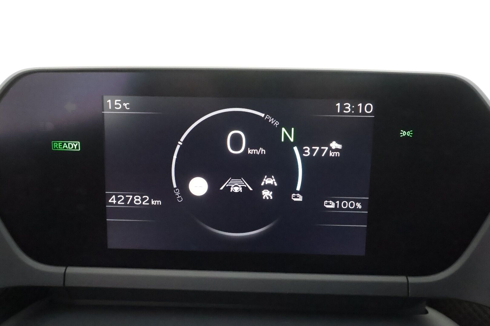 Toyota bZ4X 2023 Active AWD - | ACC | ILP | Koukku | P.kamera | Keyless | Kaista-avustin | Lämm. ratti | Lämm. tuulilasi | Navi | Apple & Android | Merkkihuollot | 2x renkaat aluin |