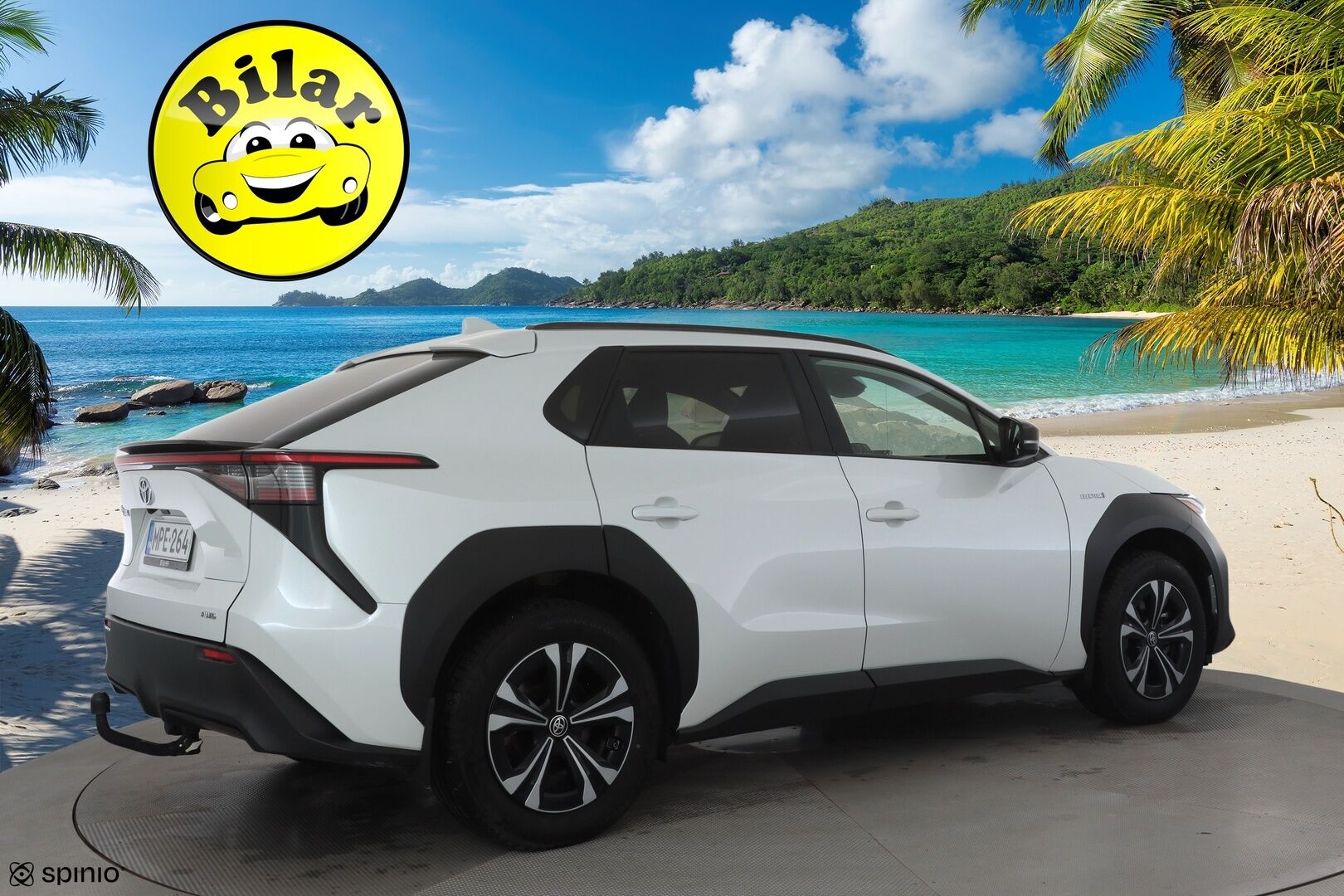 Toyota bZ4X 2023 Active AWD - | ACC | ILP | Koukku | P.kamera | Keyless | Kaista-avustin | Lämm. ratti | Lämm. tuulilasi | Navi | Apple & Android | Merkkihuollot | 2x renkaat aluin |