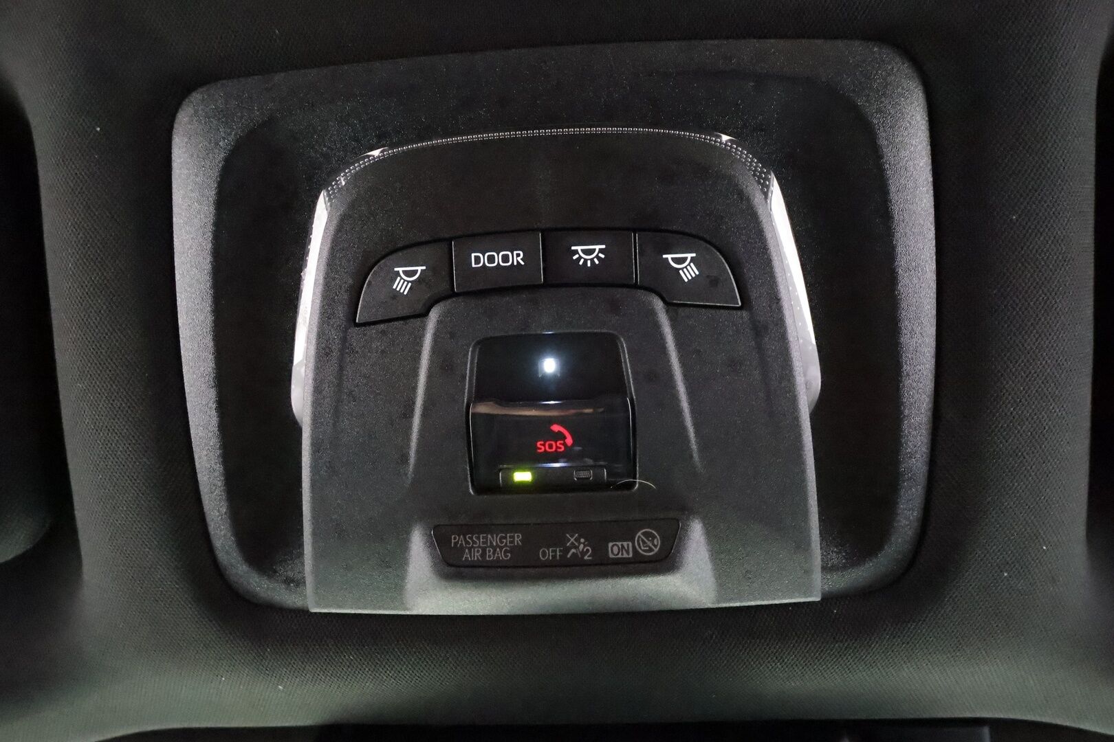 Toyota bZ4X 2023 Active AWD - | ACC | ILP | Koukku | P.kamera | Keyless | Kaista-avustin | Lämm. ratti | Lämm. tuulilasi | Navi | Apple & Android | Merkkihuollot | 2x renkaat aluin |