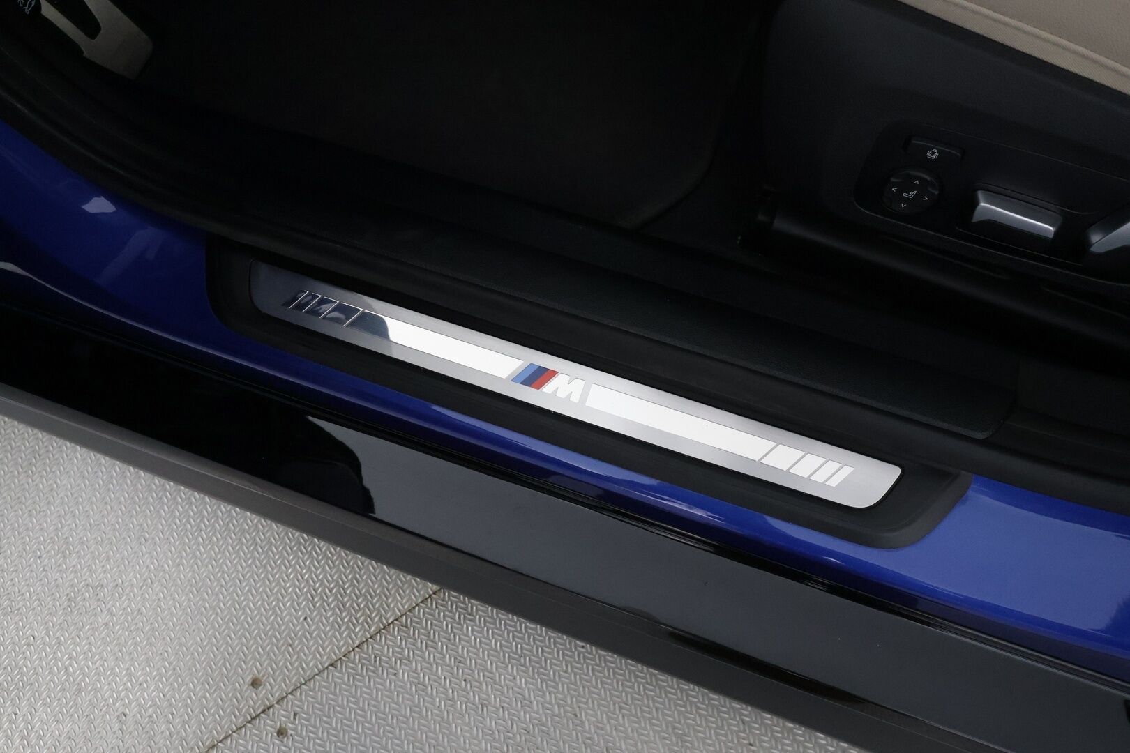 BMW I4 M50 2024 M50 Super Charged - | ACC | Lisälämmitin | Koukku | Laser Light | H/K | Lasikattoluukku | HÙD | Widescreen | Muistipenkki | Comfort Access | Apple&Android | 1.Om suomi-auto | Kahdet Renkaat | Merkkihuollettu |