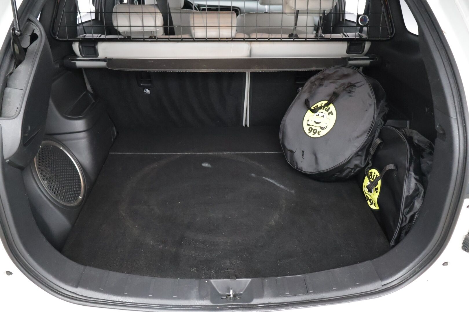 Mitsubishi Outlander 2019 13.8 kWh Business 4WD (224hp) **ACC / Vaaleat nahat / 360° / Rockford- Äänet / Koukku** - Huollot / Kahdet renkaat vanteineen 