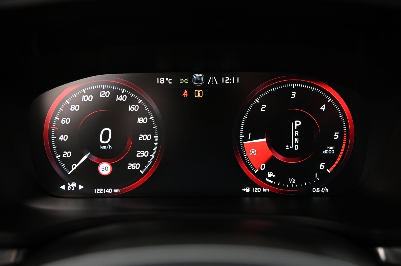 Volvo V60 2020 D4 Momentum aut *VOC / P.Kamera / Koukku / ACC / Pilot assist / LED *
