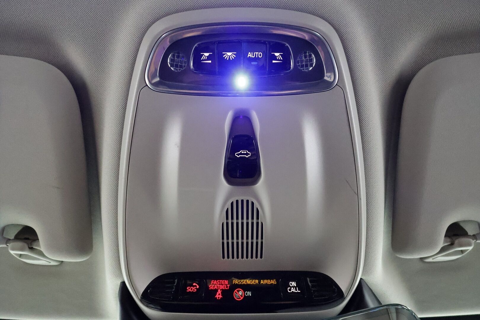 Volvo V60 2020 T6 TwE AWD Business Inscription aut * ACC / Koukku / Webasto / Full LED / BLIS / Muistipenkki / Panorama / Keyless / Navi * - Kahdet renkaat aluvanteilla