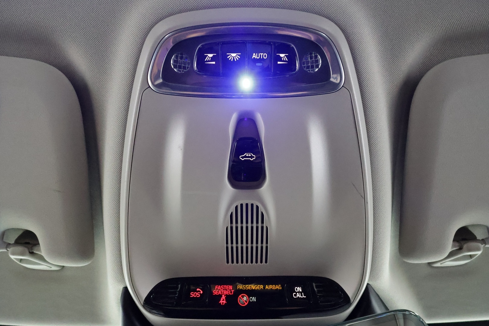 Volvo V60 2020 T6 TwE AWD Business Inscription aut * ACC / Koukku / Webasto / Full LED / BLIS / Muistipenkki / Panorama / Keyless / Navi * - Kahdet renkaat aluvanteilla - HULLUT AVAJAISHULINAT KORKOTARJOUS 3,29 %