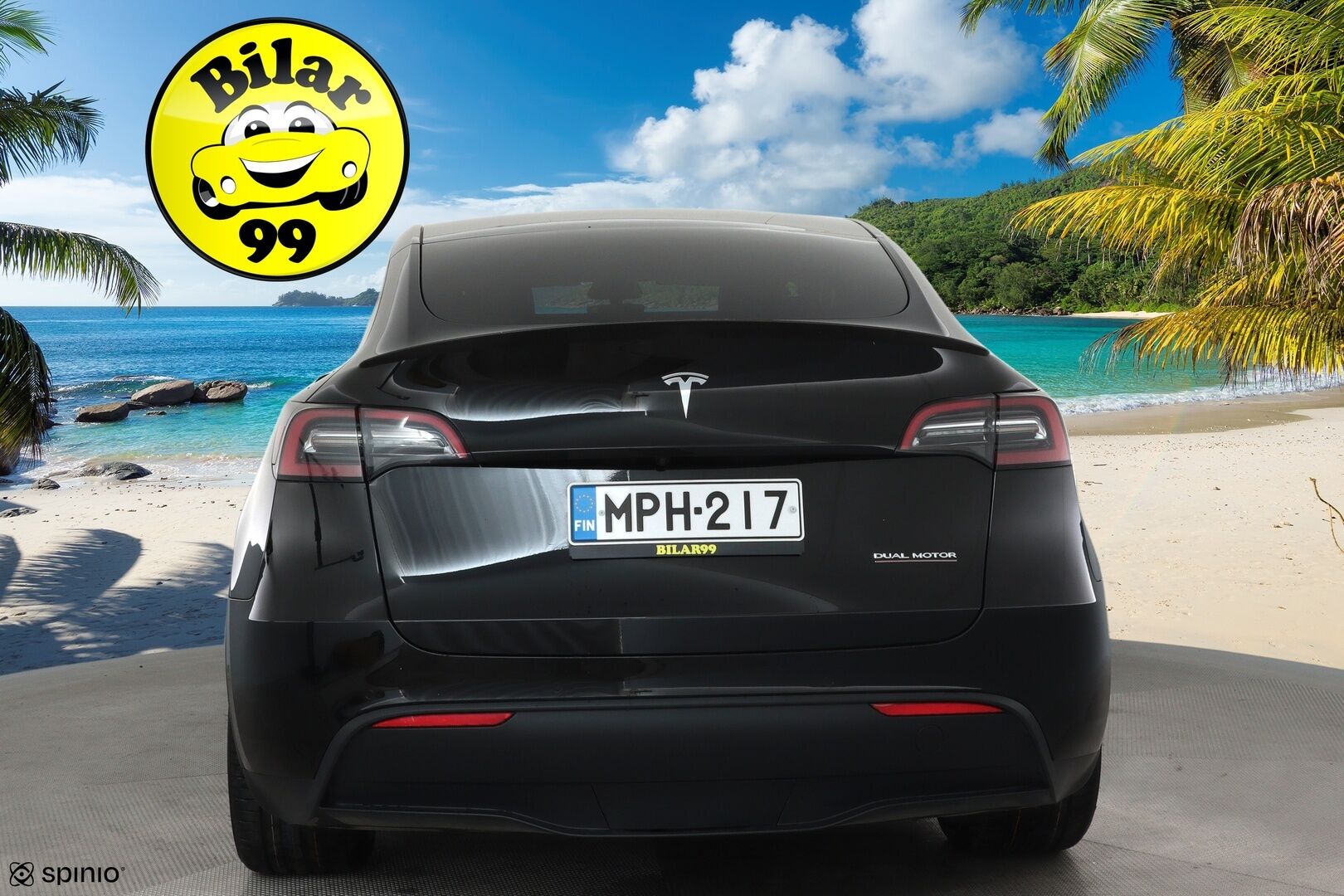Tesla Model Y 2022 Performance **Koukku / Lasikatto / Lämpöpumppu / ACC / Matrix-LED / P.Kamera / Premium Audio / Muistipenkki / Navi** - 2x Latauskaapelit / Kahdet Renkaat
