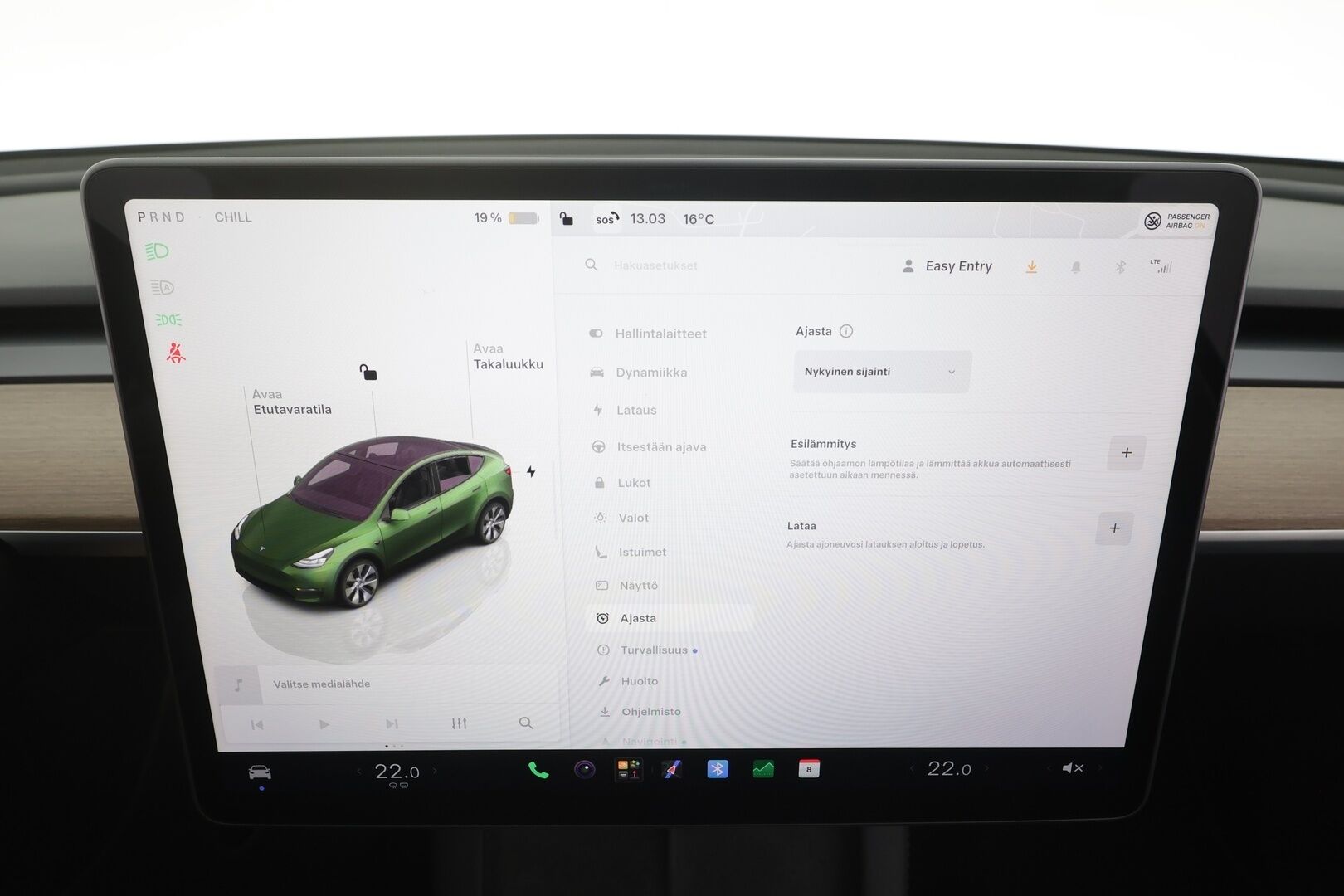 Tesla Model Y 2023 Long Range - | ACC | ILP | Koukku | Ryzen | Matrix | Premium Audio | Lasikatto | Muistipenkki | Nahat | P.kamera | 1-om suomiauto | 2x renkaat aluin |