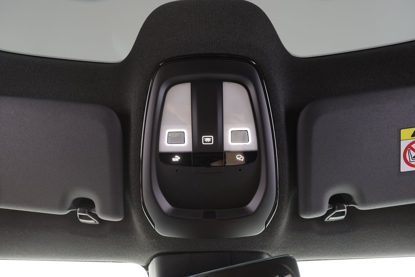 Volvo C40 2023 Recharge Single Plus aut - | ACC | ILP | Koukku | Pixel-LED | Lasikatto | Muistipenkki | Sporttipenkit | BLIS | Pilot Assist | Keyless | 1-om suomiauto | 2x renkaat aluin | ALV |
