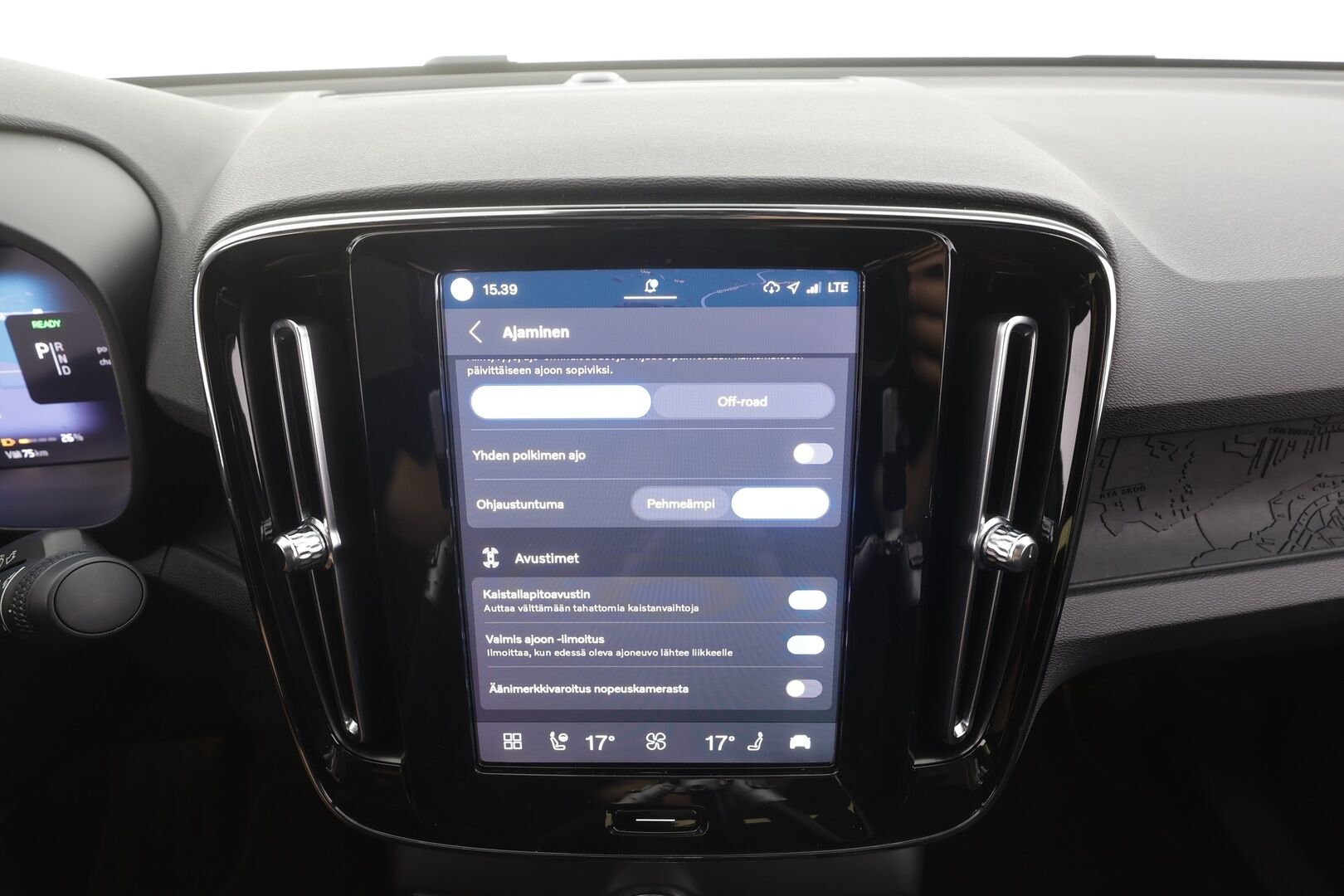 Volvo C40 2023 Recharge Single Plus aut - | ACC | ILP | Koukku | Pixel-LED | Lasikatto | Muistipenkki | Sporttipenkit | BLIS | Pilot Assist | Keyless | 1-om suomiauto | 2x renkaat aluin | ALV |