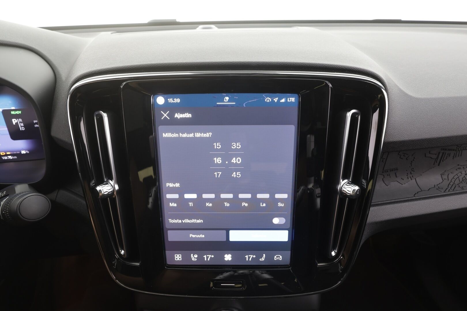Volvo C40 2023 Recharge Single Plus aut - | ACC | ILP | Koukku | Pixel-LED | Lasikatto | Muistipenkki | Sporttipenkit | BLIS | Pilot Assist | Keyless | 1-om suomiauto | 2x renkaat aluin | ALV |