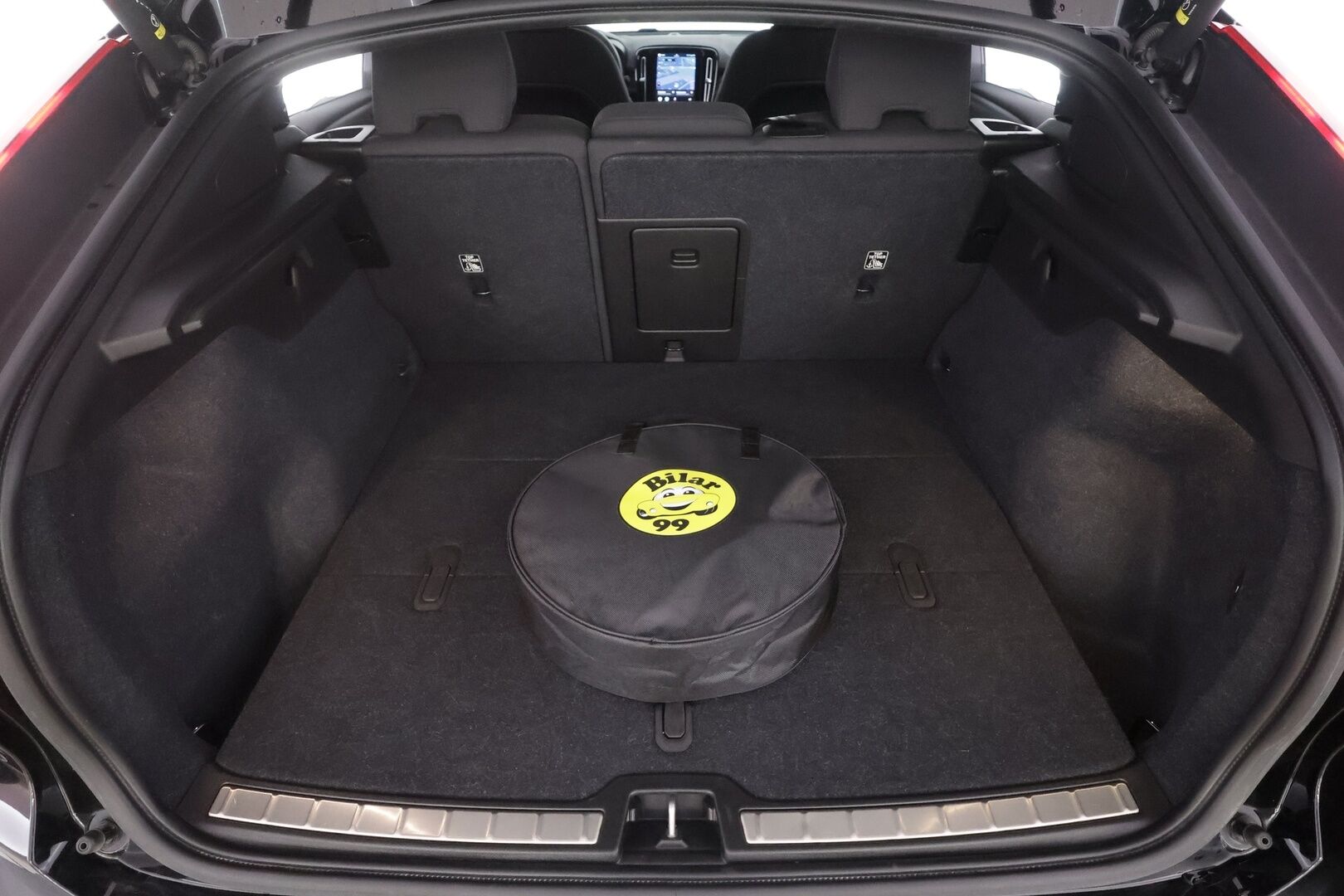 Volvo C40 2023 Recharge Single Plus aut - | ACC | ILP | Koukku | Pixel-LED | Lasikatto | Muistipenkki | Sporttipenkit | BLIS | Pilot Assist | Keyless | 1-om suomiauto | 2x renkaat aluin | ALV |