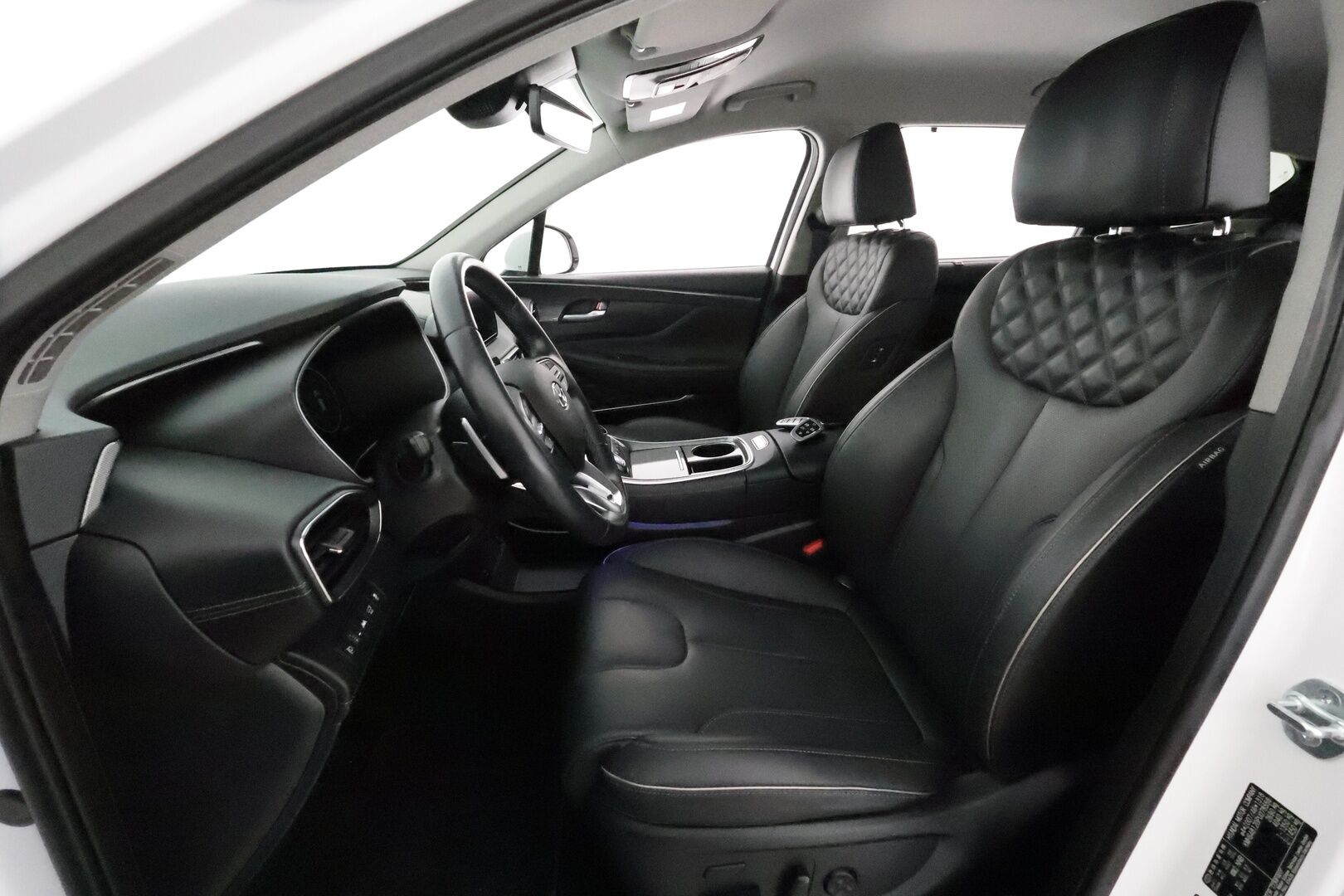 Hyundai Santa Fe 2023 1.6 T-GDI 265 hv Plug in 4WD 6AT Premium 7P *ACC / HUD / 360° / Muistipenkki / Ilmastoidut nahat / Navi / LED / KeylessGo* - KATSO KAMPANJAHINTA! / SoH 98,7% / 1.Om Suomi-auto / Kahdet renkaat aluvanteilla / Merkkihuollettu / Viimeisin huolto 44tkm - Osta nyt, maksa vasta ensi vuonna