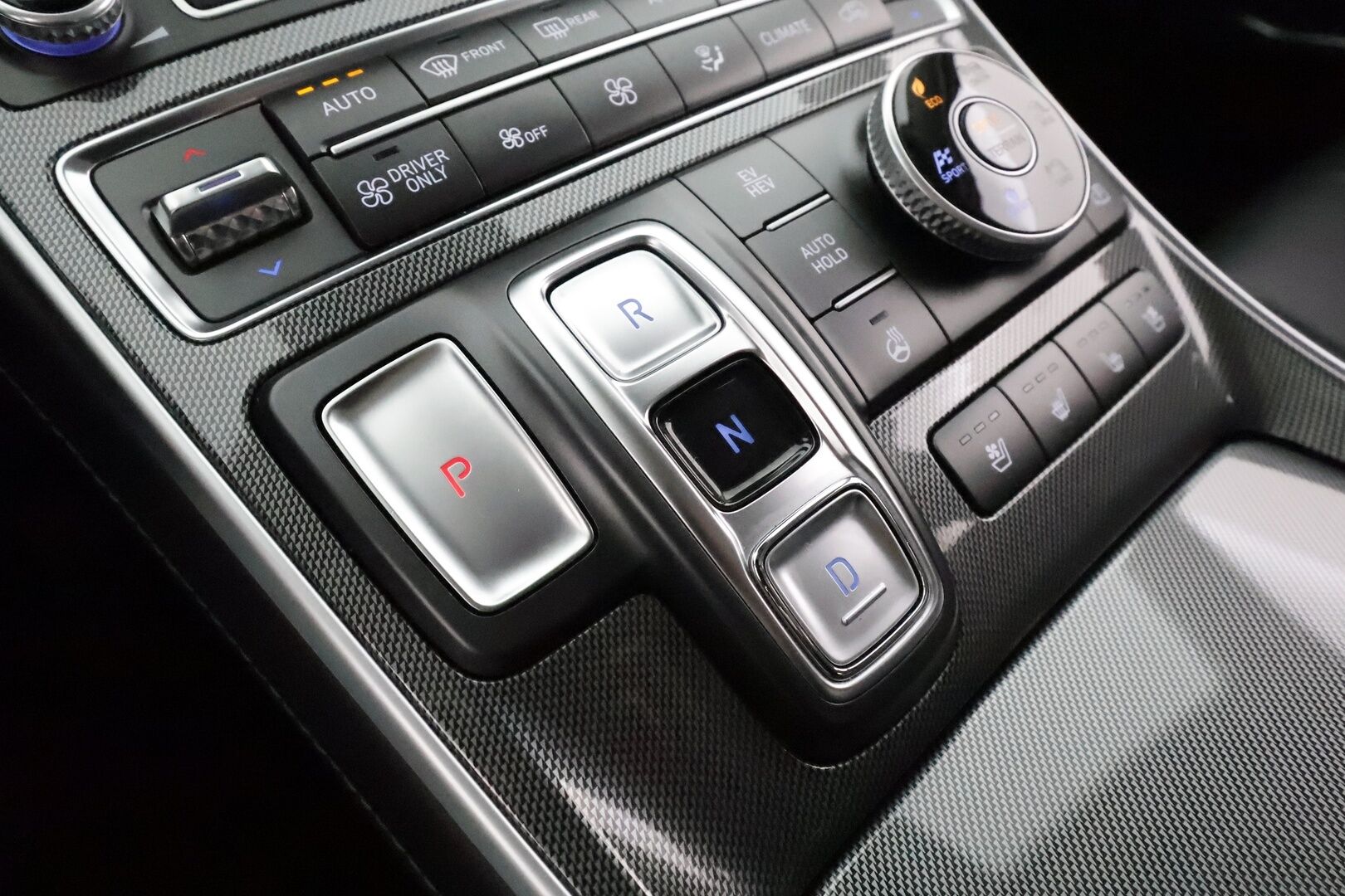Hyundai Santa Fe 2023 1.6 T-GDI 265 hv Plug in 4WD 6AT Premium 7P *ACC / HUD / 360° / Muistipenkki / Ilmastoidut nahat / Navi / LED / KeylessGo* - KRELL / 1.Om Suomi-auto / Kahdet renkaat aluvanteilla / Merkkihuollettu
