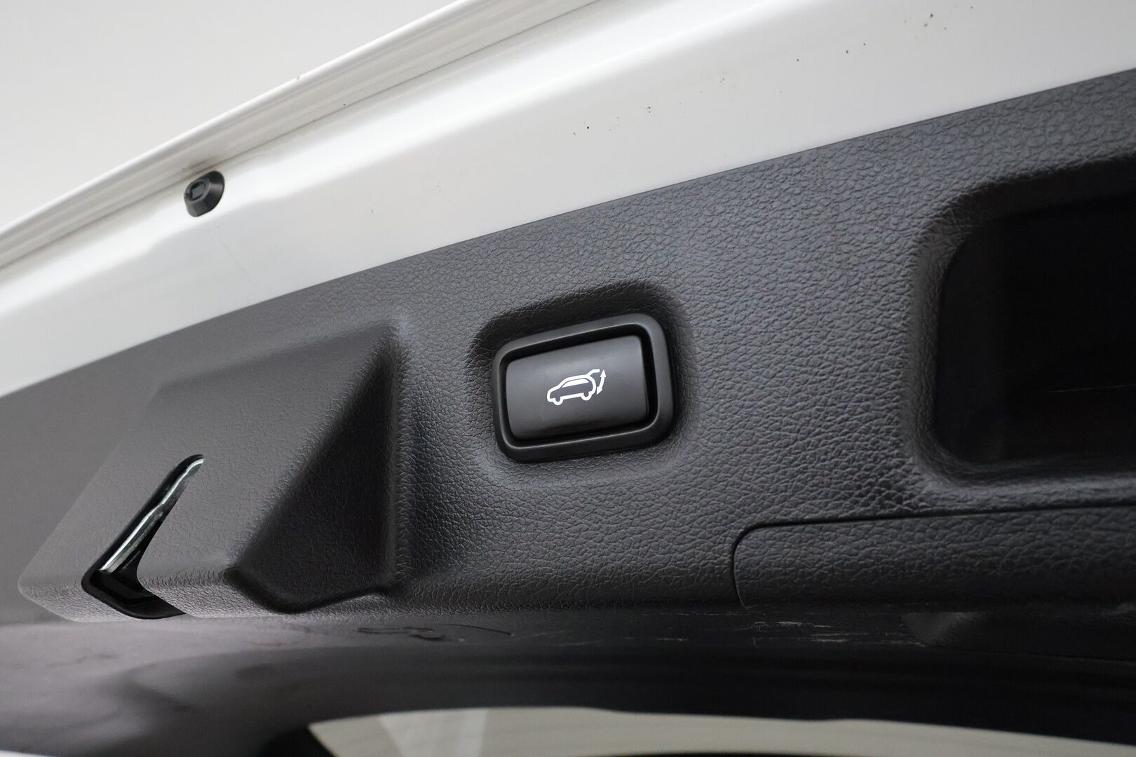 Hyundai Santa Fe 2023 1.6 T-GDI 265 hv Plug in 4WD 6AT Premium 7P *ACC / HUD / 360° / Muistipenkki / Ilmastoidut nahat / Navi / LED / KeylessGo* - KRELL / 1.Om Suomi-auto / Kahdet renkaat aluvanteilla / Merkkihuollettu