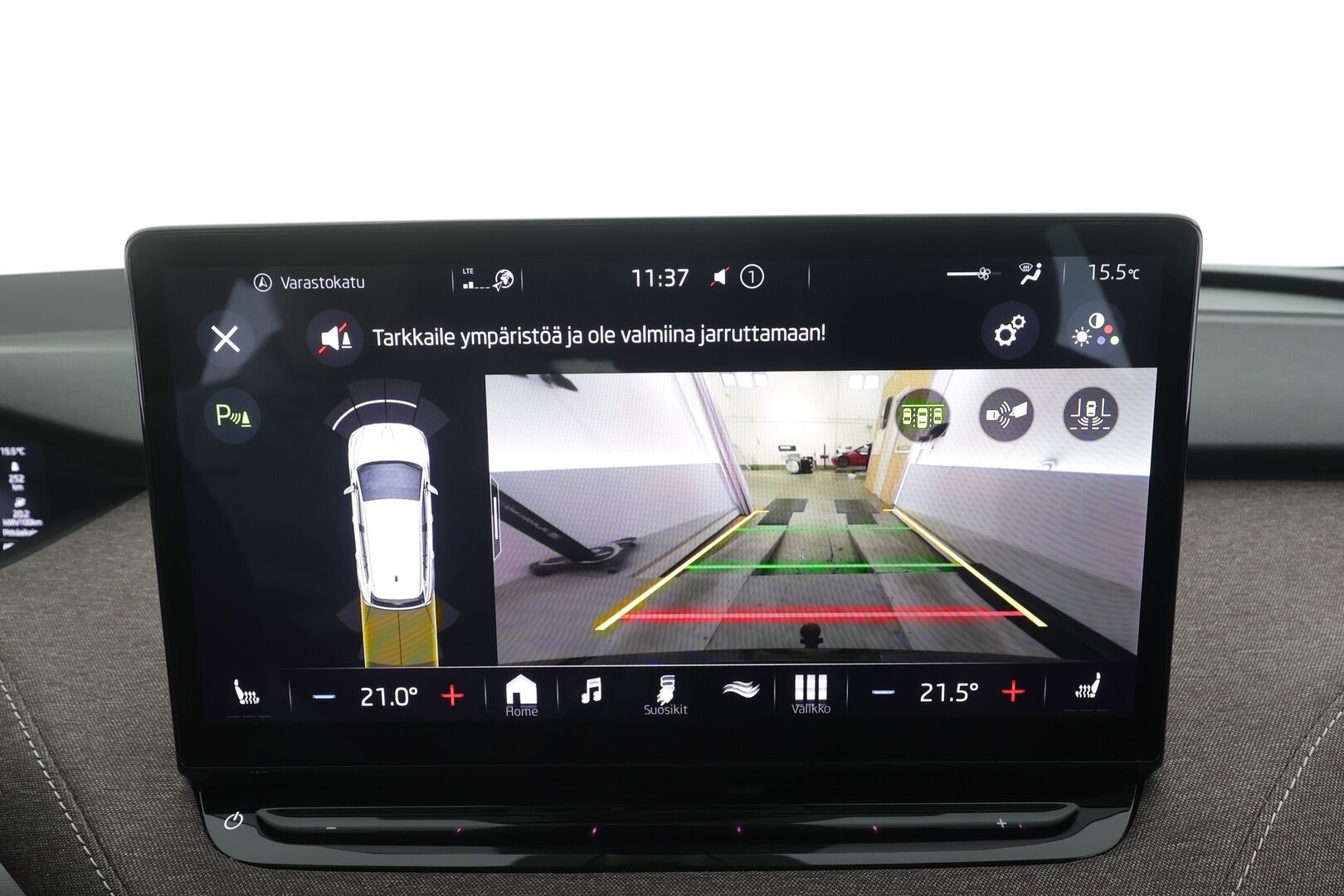 Skoda Enyaq 2023 60 Style iV - | ACC | ILP | Koukku | HUD | Matrix | Canton | Crystal face | Muistipenkki | P.kamera | Side Assist | Keyless | 2x renkaat aluin | 1-om Suomiauto | 