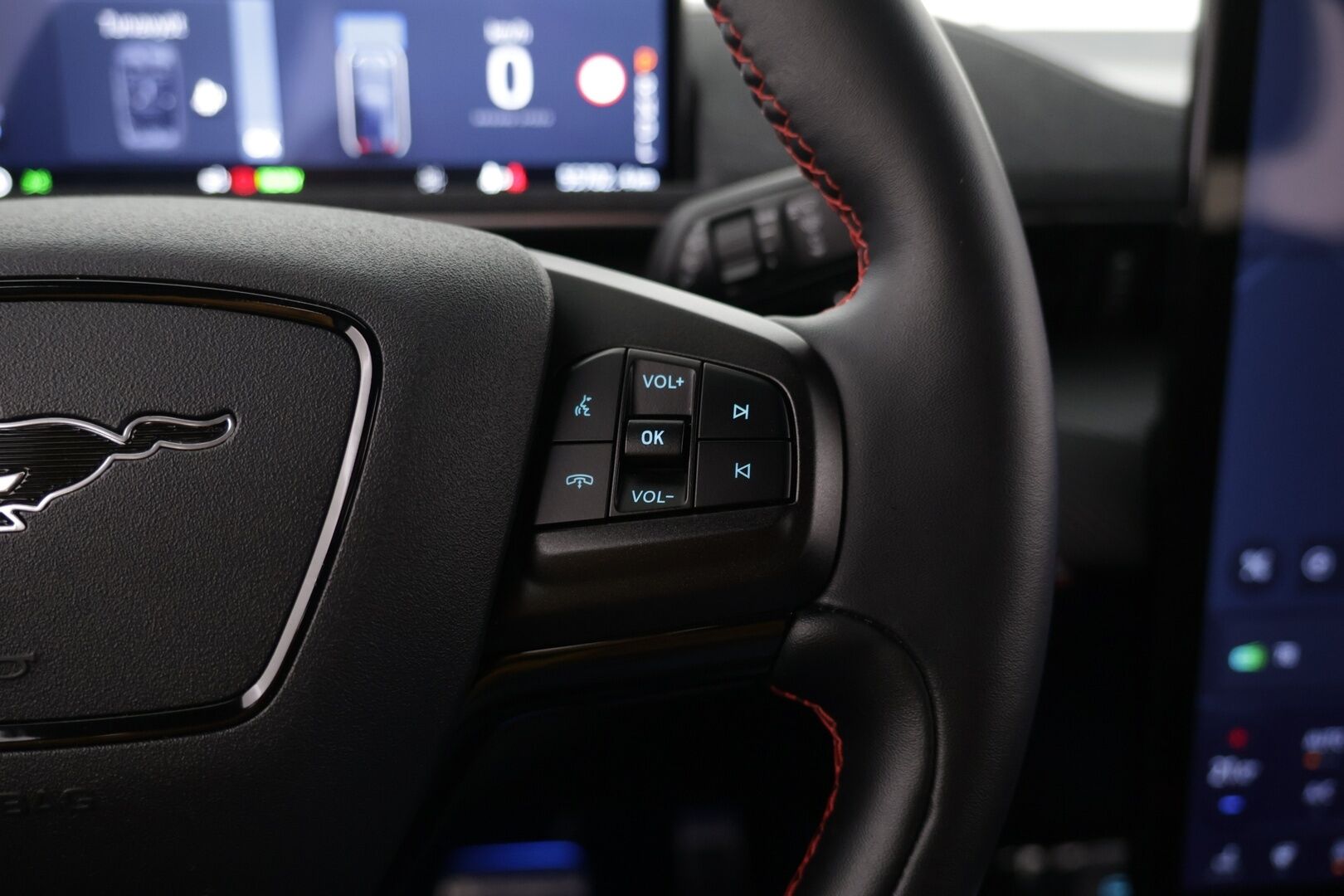 Ford MUSTANG MACH-E 2022 351hv AWD *ACC / Muistipenkit / BLISS / Kessy / Nahkasisusta * - Huippuvarusteet / Sopu kilsat / Iso akku