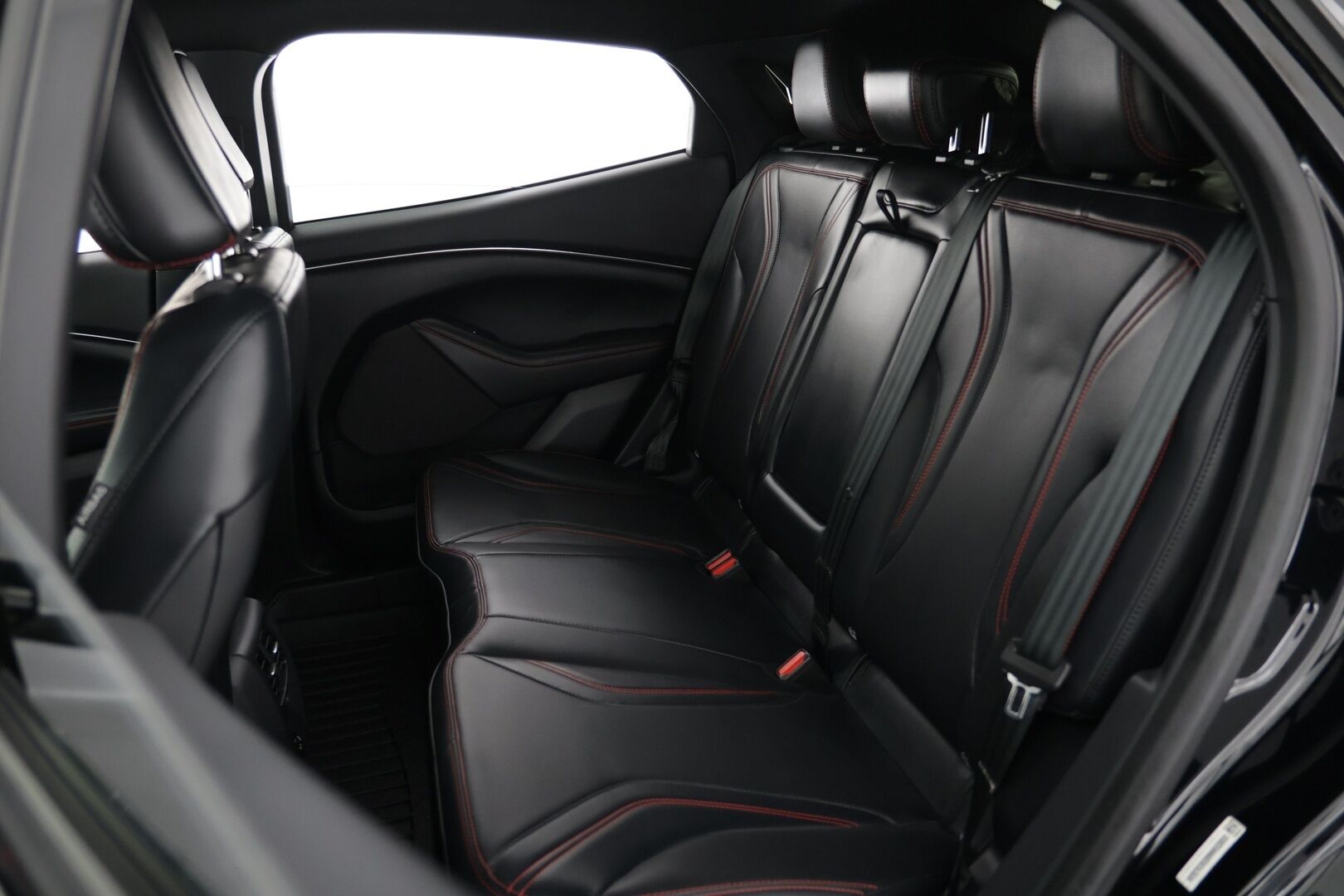 Ford MUSTANG MACH-E 2022 351hv AWD *ACC / Muistipenkit / BLISS / Kessy / Nahkasisusta * - Huippuvarusteet / Sopu kilsat / Iso akku - HULLUT AVAJAISHULINAT KORKOTARJOUS 3,29 %