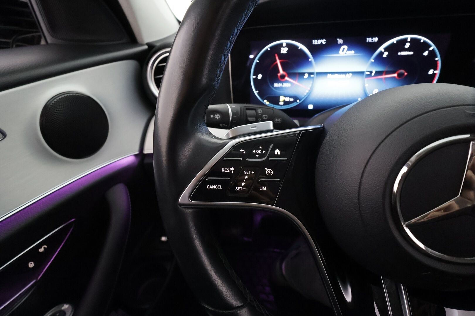 Mercedes-Benz E 2021 200 d T A Business * Webasto / Koukku / LED / P.Kamera / Navi / Sportpenkit * - KATSO MIHIN TODELLISEEN POIKKEUSHINTAAN Facelift! / Kahdet hyvät renkaat / Hyvät huollot - HULLUT AVAJAISHULINAT KORKOTARJOUS 3,29 %