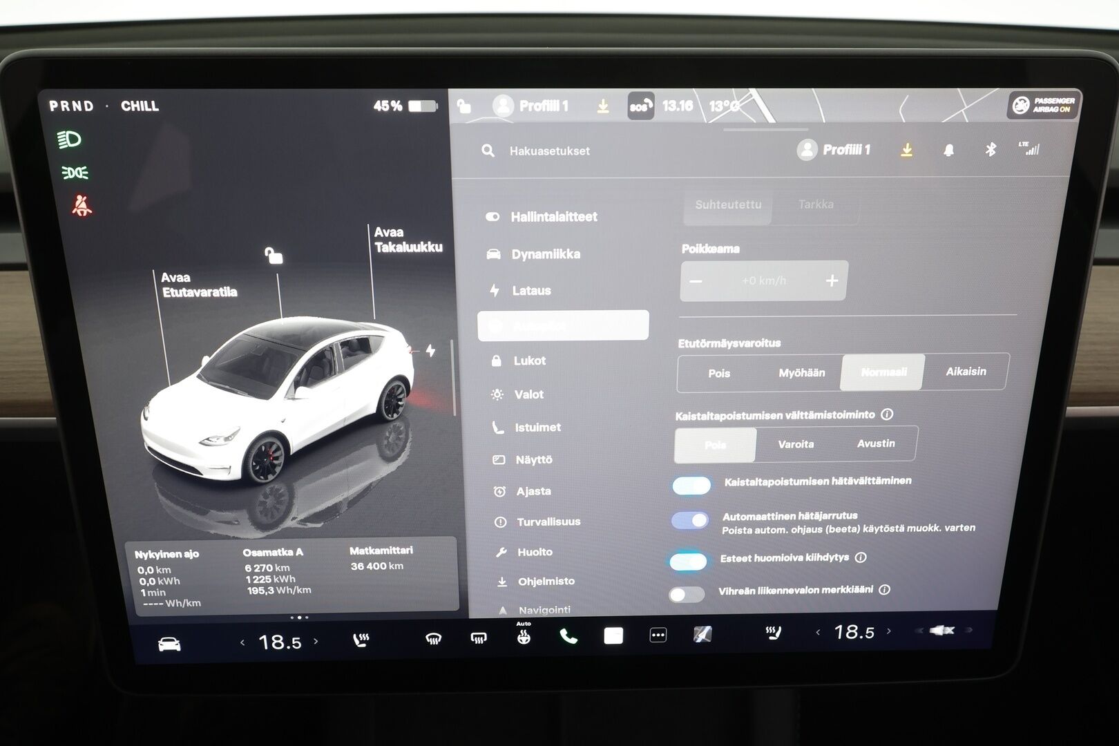 Tesla Model Y 2024 Long Range Dual Motor * Koukku / Lasikatto / ILP / ACC / Matrix-LED / Muistipenkki / P.kamera / Premium Audio * - Suomi-auto / 2x Latauskaapelit / Kahdet renkaat aluvanteilla 