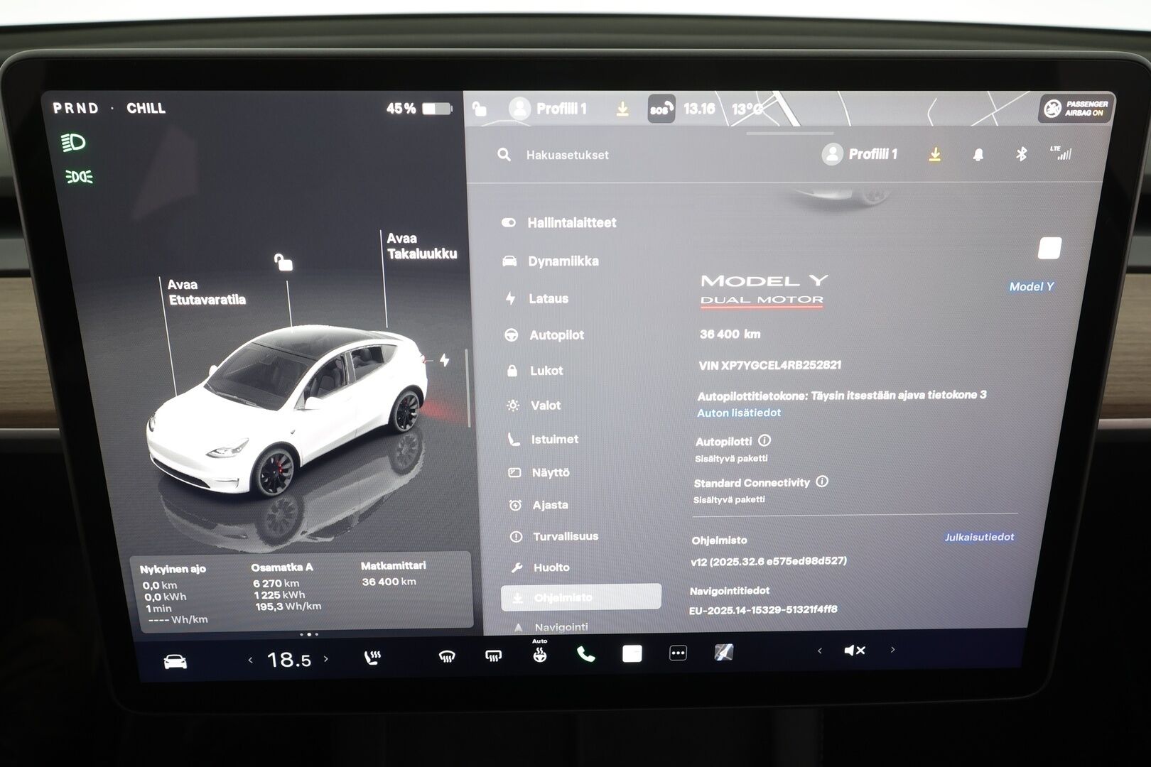 Tesla Model Y 2024 Performance * Koukku / Lasikatto / ILP / ACC / Matrix-LED / Muistipenkki / P.kamera / Premium Audio * - Lippasarja / Suomi-auto / Kahdet renkaat aluvanteilla 