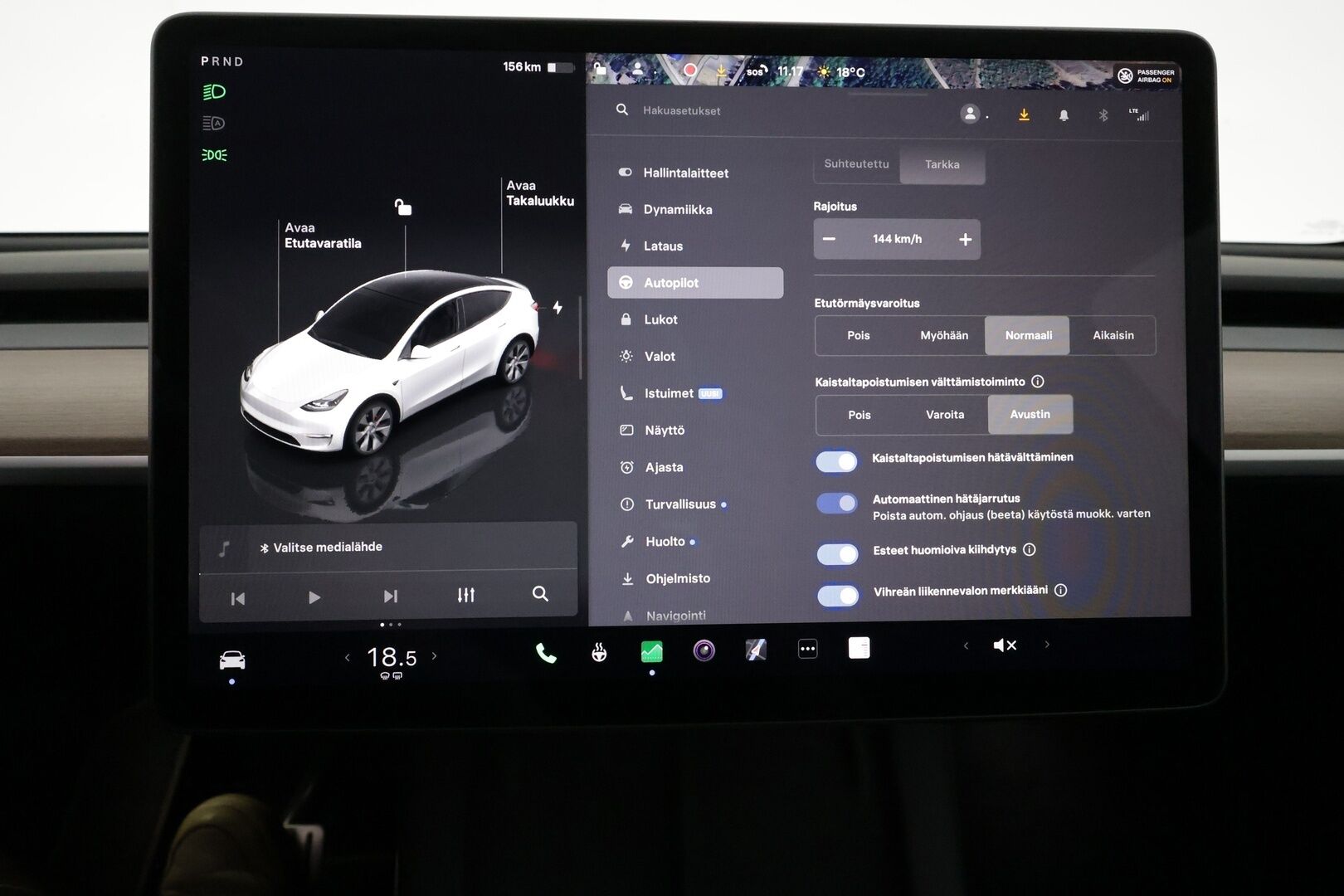 Tesla Model Y 2024 Performance - 3,99 % KORKOTARJOUS TÄHÄN AUTOON - 1OM Suomiauto / Matrix LED / Lämpöpumppu / Premium Audio / Lasikatto / Ratinlämmitys / Akku kuntotarkastettu!