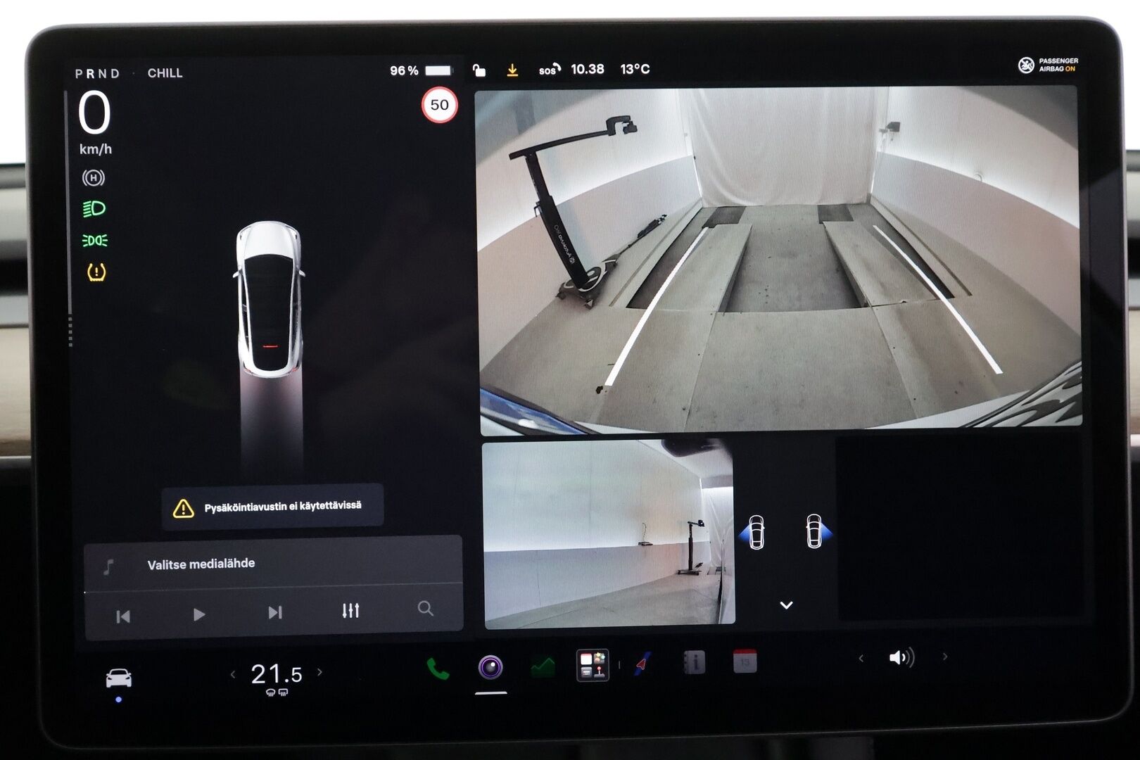 Tesla Model Y 2024 RWD - | ACC | ILP | Koukku | Ryzen | Matrix-LED | Premium Audio | Lasikatto | Sähkönahat | Muistipenkki | P.kamera | 2x renkaat aluin | 1-om suomiauto | 