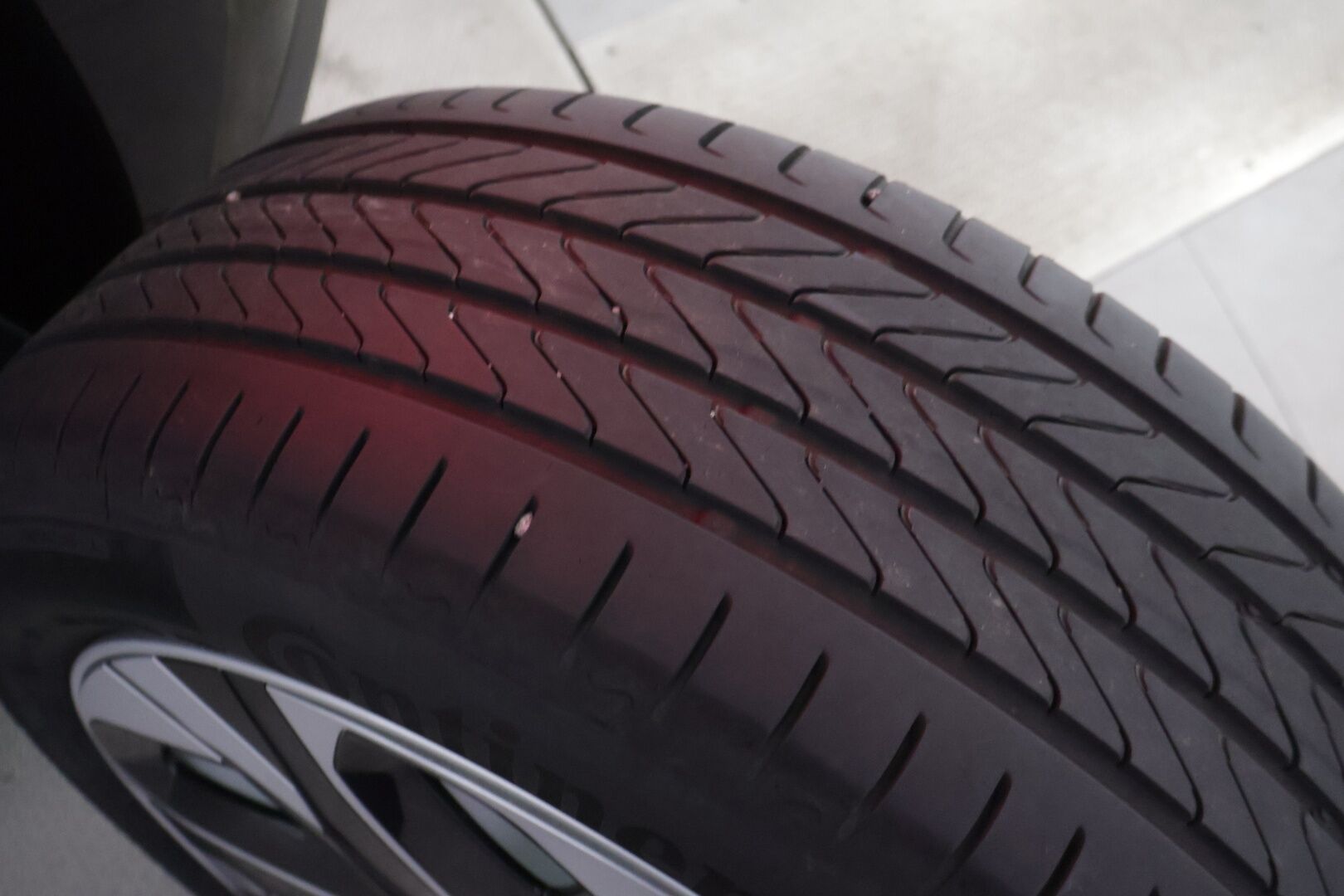 MG MG4 2023 Luxury *Koukku / Adapt. vakkari / 360-Kamera / BLIS / Puolinahat / Navi / KeyLessGo / Digimittaristo / ILP* - *Kahdet renkaat vanteineen / Pienet kilometrit / Edullista ajoa*