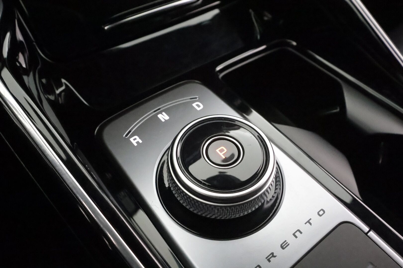 Kia Sorento 2023 1,6 T-GDI Plug-in Hybrid AWD Business Luxury AT 7P * ACC / HUD / 360° / Bose / Muistipenkki / Ilmastoidut nahat * - 1.Om Suomi-auto / Akku kuntotarkastettu SoH 98,2% / Kahdet renkaat aluvanteilla / Merkkihuollettu