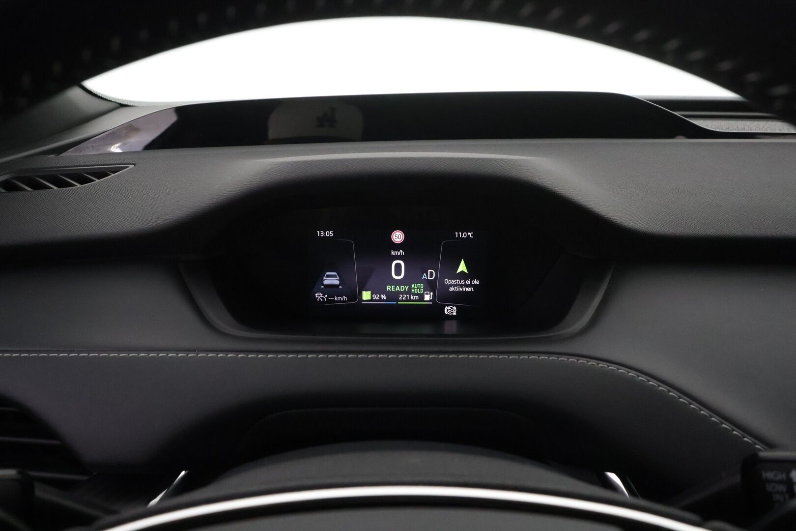 Skoda Enyaq 2023 80x 4x4 SportLine iV * ILP / HUD / ACC / Koukku / Matrix-LED / Muistipenkki / P.kamera / Keyless / Apple & Android  * - 1.Om Suomi-auto / Akku kuntotarkastettu SoH 95,4% / Merkkihuollettu / Kahdet Renkaat