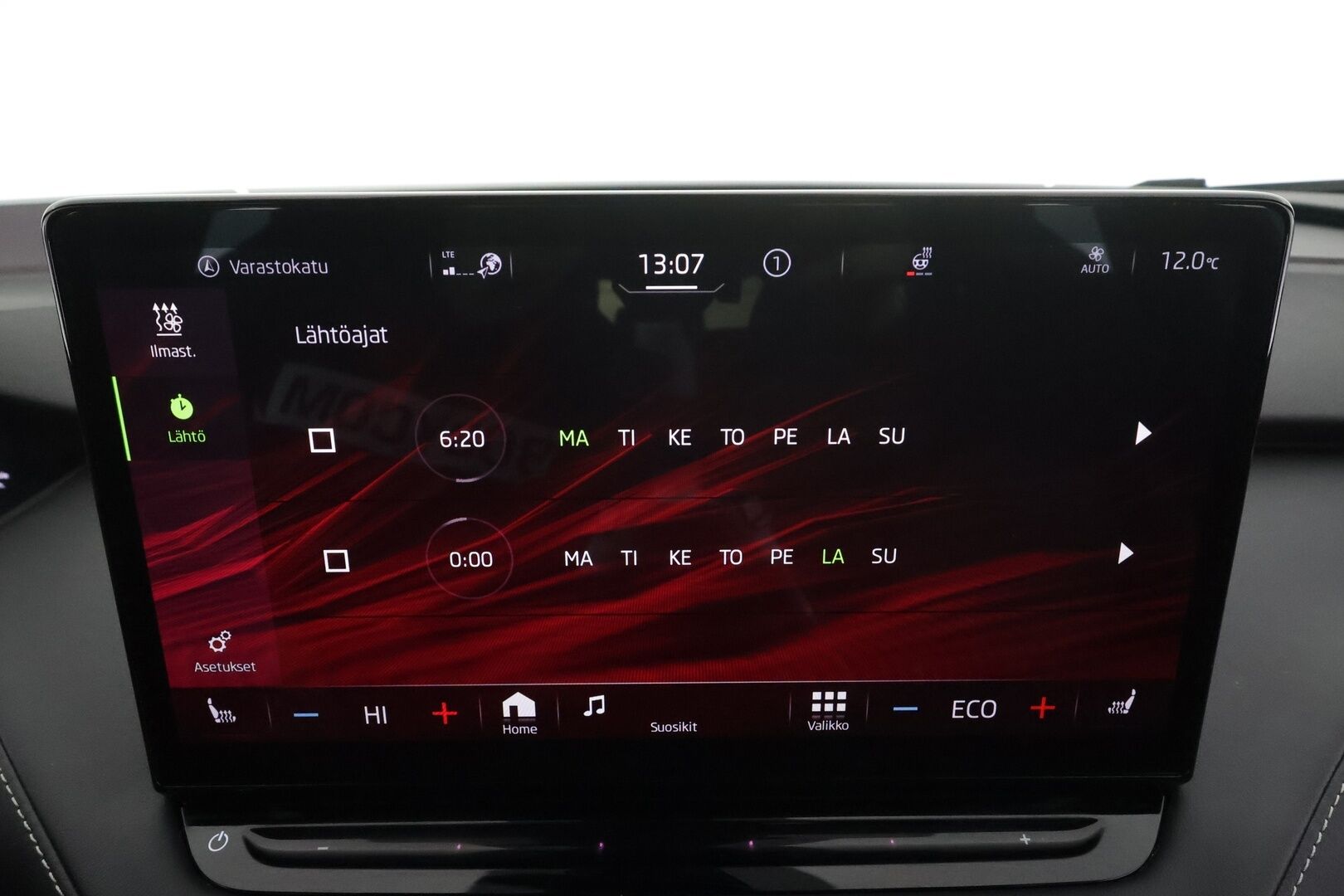 Skoda Enyaq 2023 80x 4x4 SportLine iV * ILP / HUD / ACC / Koukku / Matrix-LED / Muistipenkki / P.kamera / Keyless / Apple & Android  * - 1.Om Suomi-auto / Akku kuntotarkastettu SoH 95,4% / Merkkihuollettu / Kahdet Renkaat