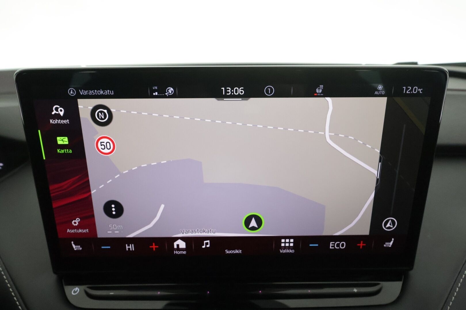 Skoda Enyaq 2023 80x 4x4 SportLine iV * ILP / HUD / ACC / Koukku / Matrix-LED / Muistipenkki / P.kamera / Keyless / Apple & Android  * - 1.Om Suomi-auto / Akku kuntotarkastettu SoH 95,4% / Merkkihuollettu / Kahdet Renkaat